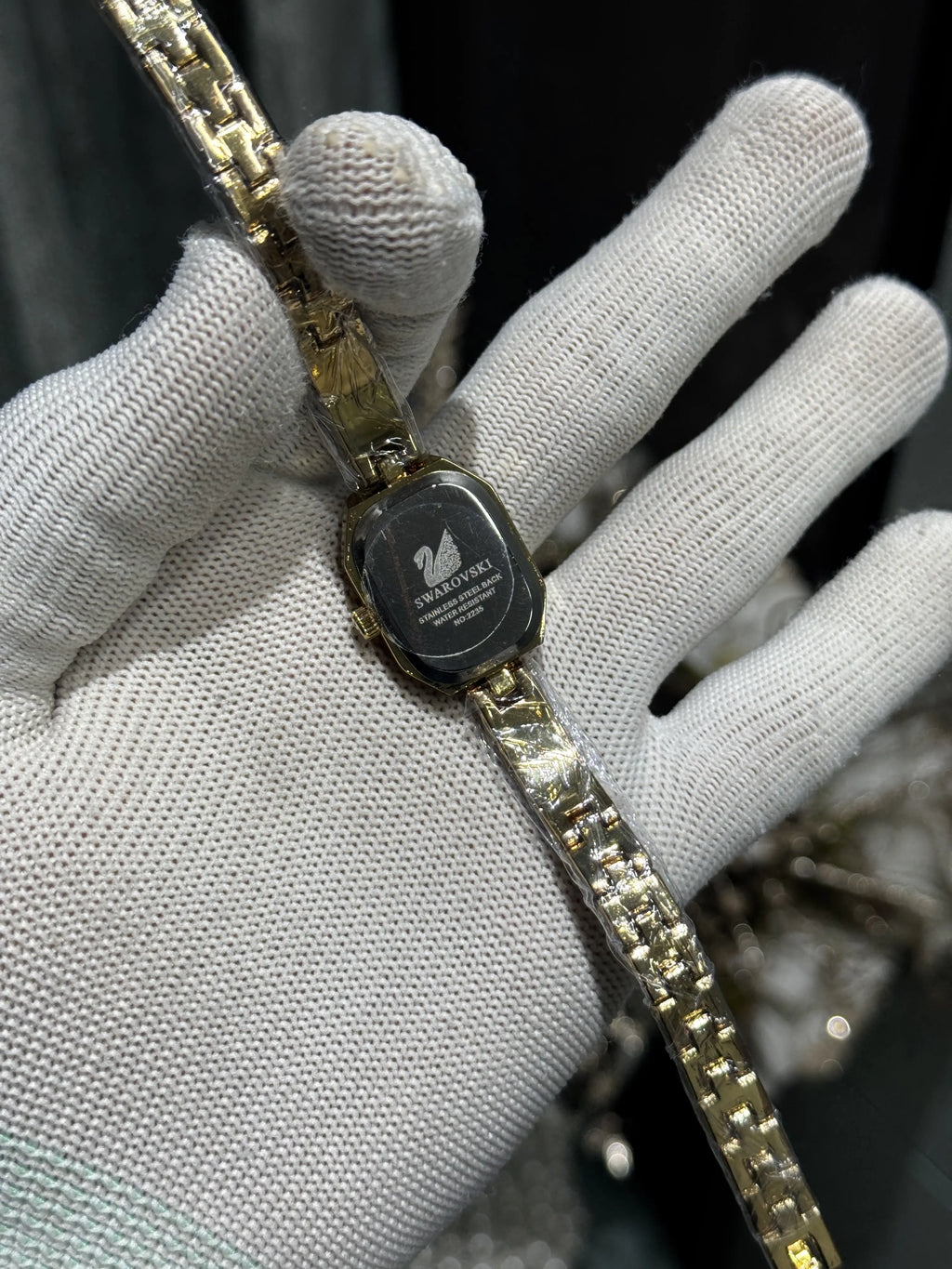 Swarovsk i Dextera Gold White Premium Watch