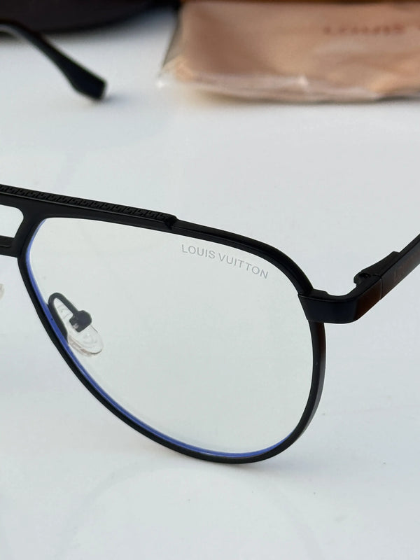 Louis_vuitton_532_black_plano