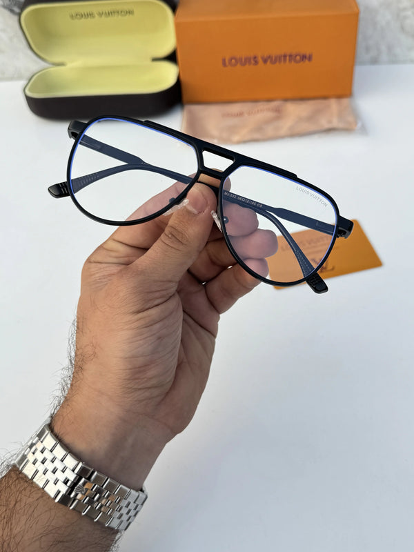 Louis_vuitton_532_black_plano