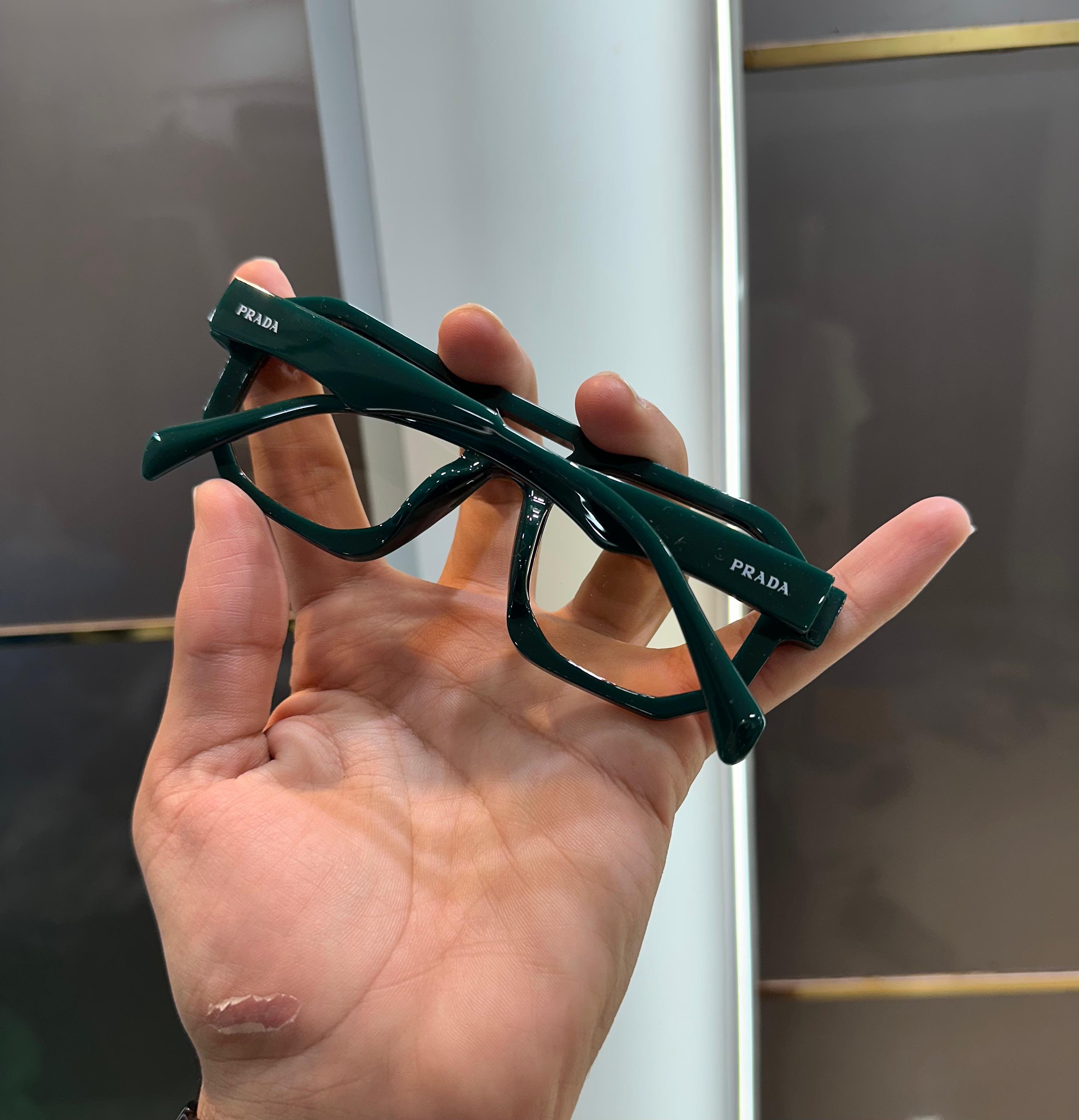 Prad a Green Tinted Premium Shade 6176