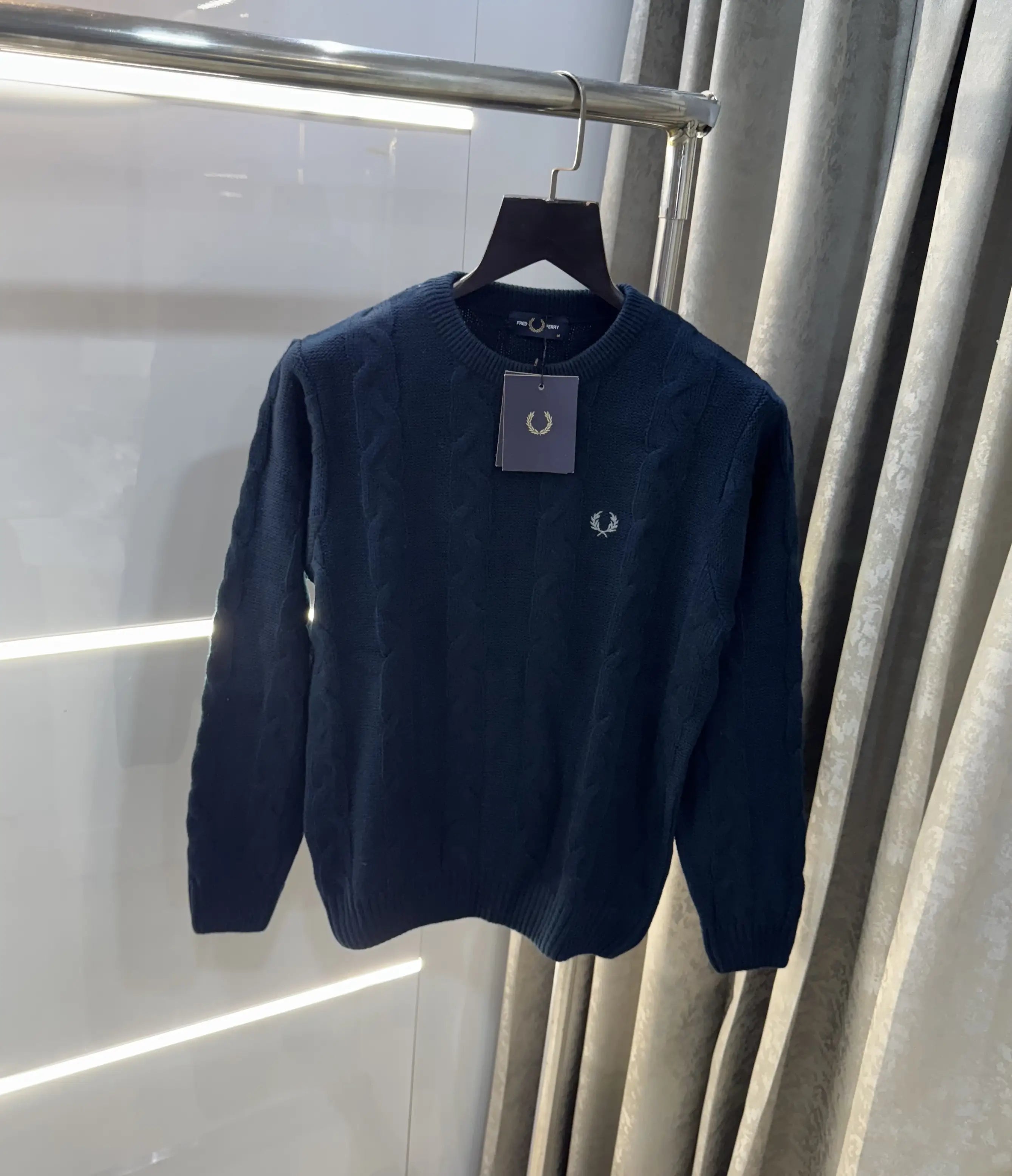 Fredperry Navy Blue Embroidery Logo Imported Pull Over Secondary image