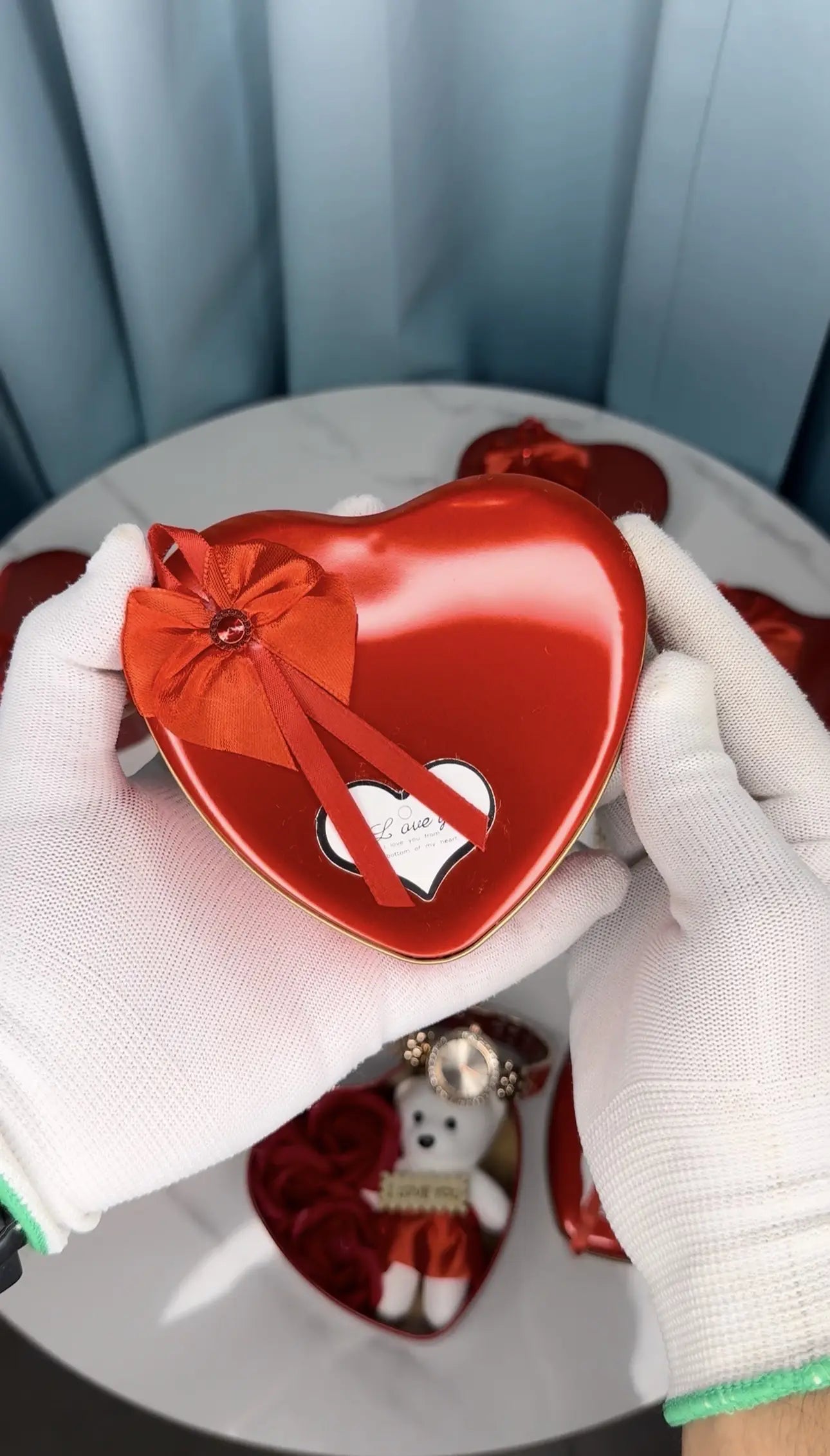 VALENTINE GIFT BOX WITH TEDDY