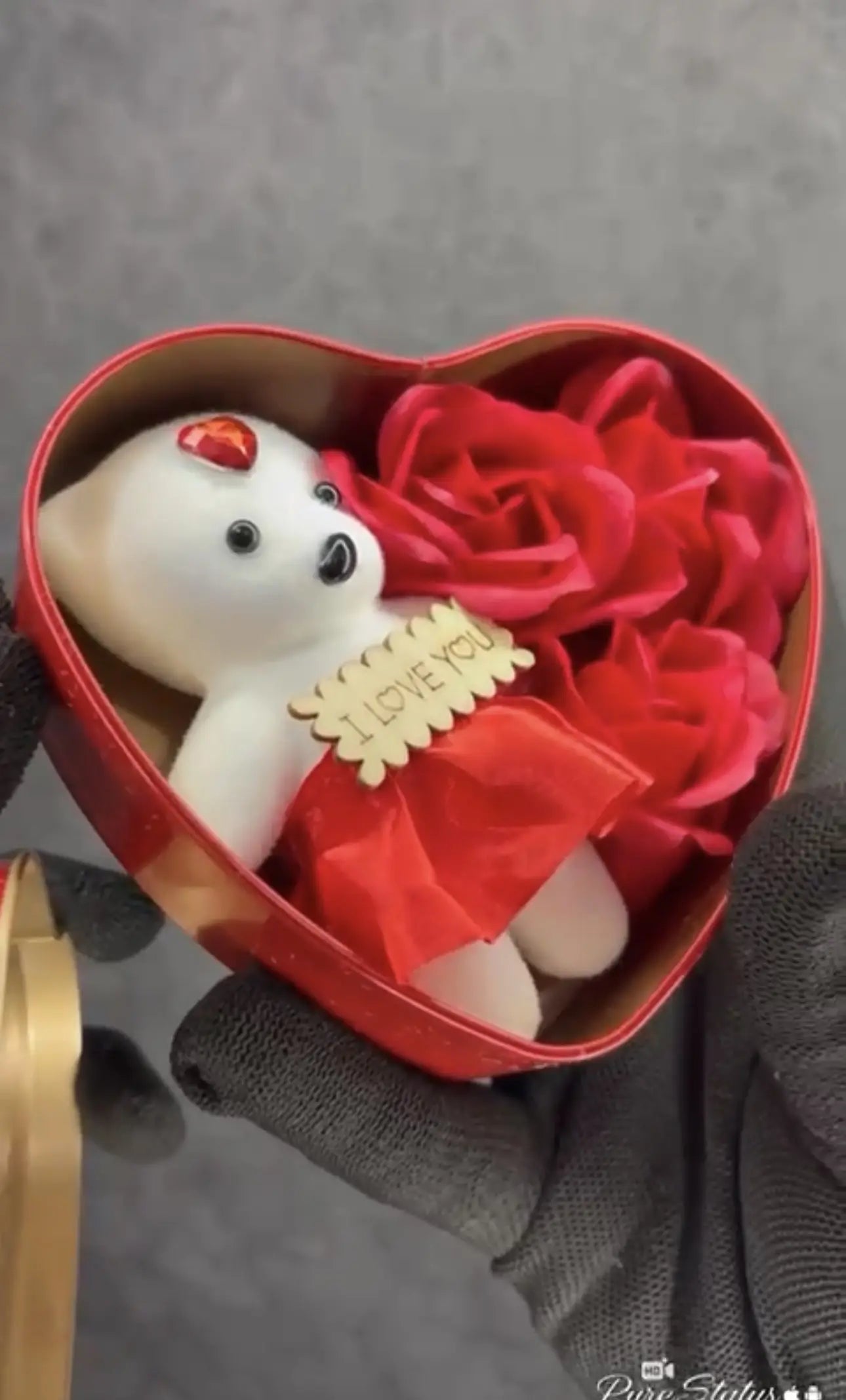 VALENTINE GIFT BOX WITH TEDDY Main image