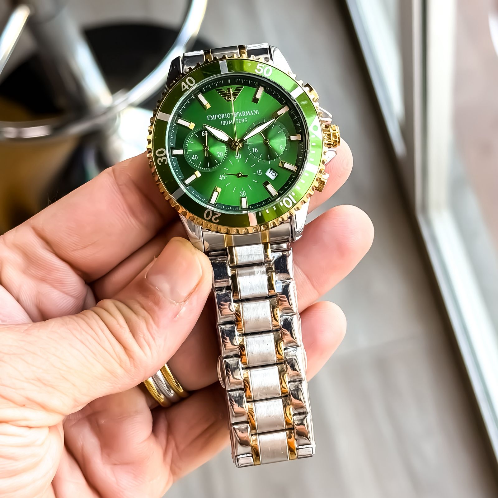 ARMANI_CHRONOGRAPH_GOLD-TT-GREEN