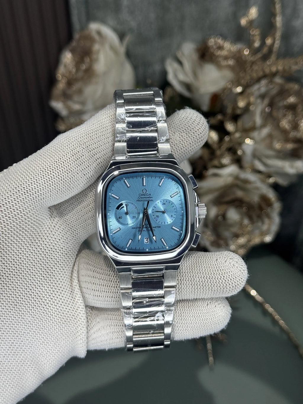 Omeg a SeaMaster CoAxial Silver Tiffany Premium Chronograph Watch