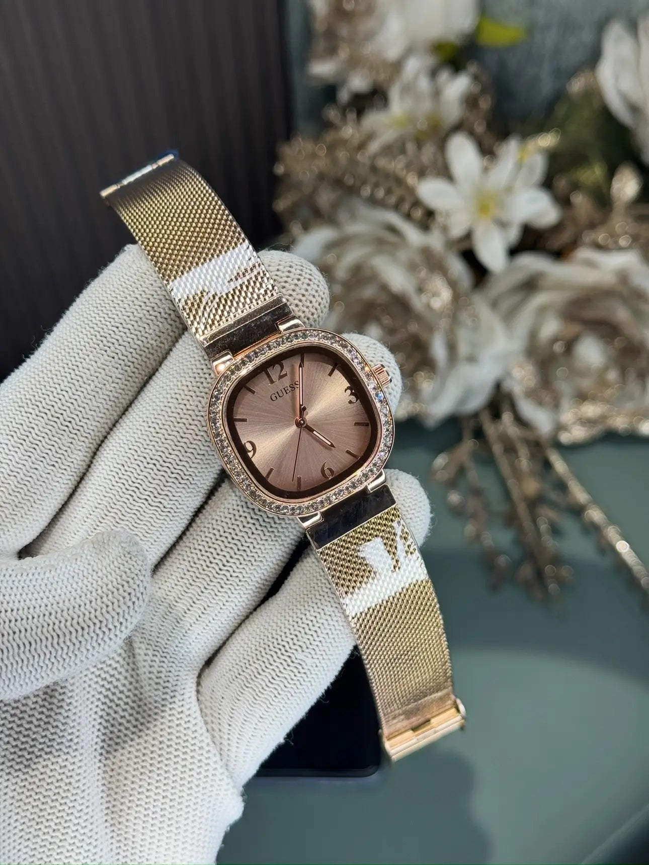 Gues s Rose Gold Analog Premium Ladies Watch