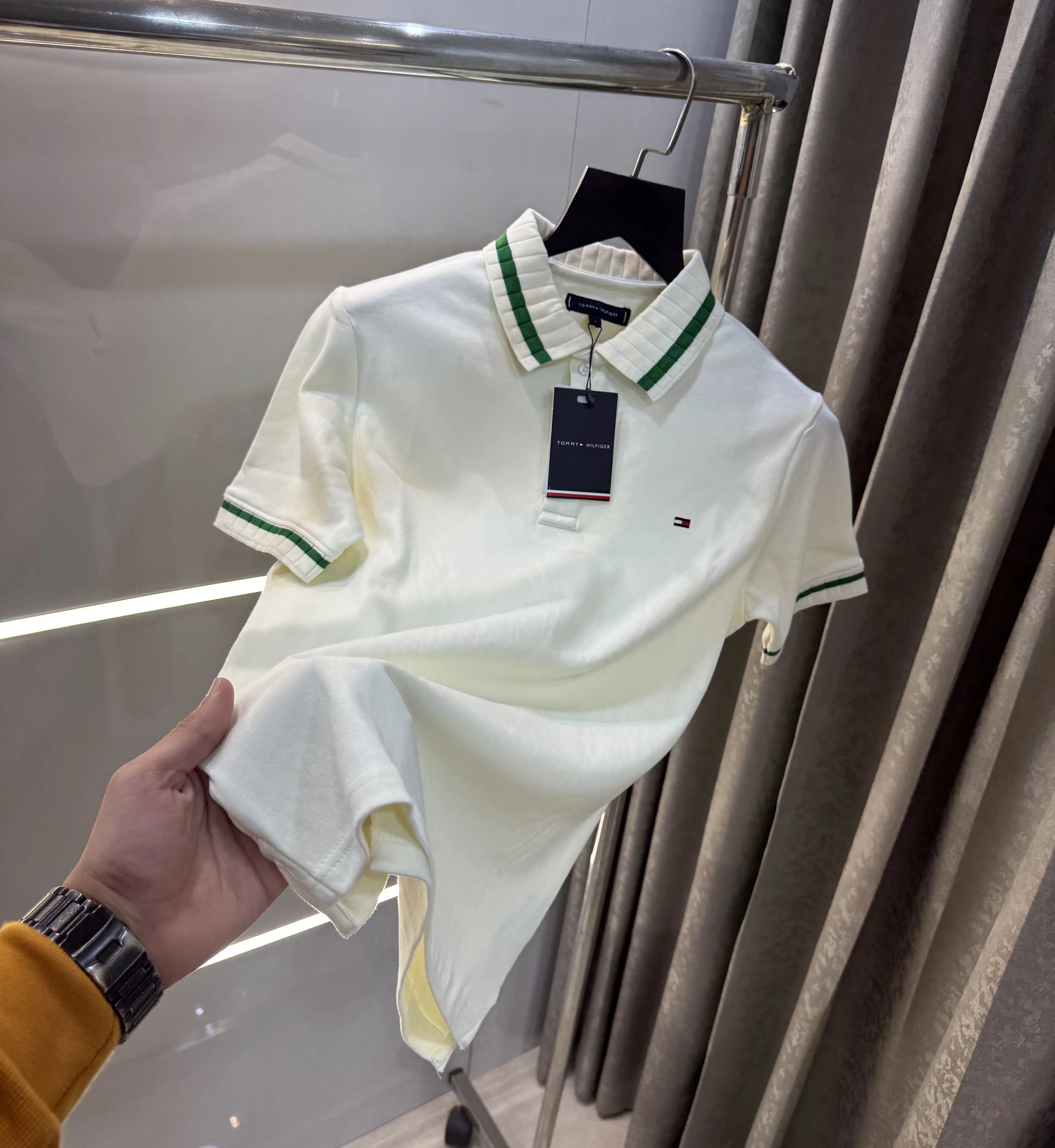 Tomm y Hilfiger Cream Logo Work Premium Polo T-Shirt Secondary image
