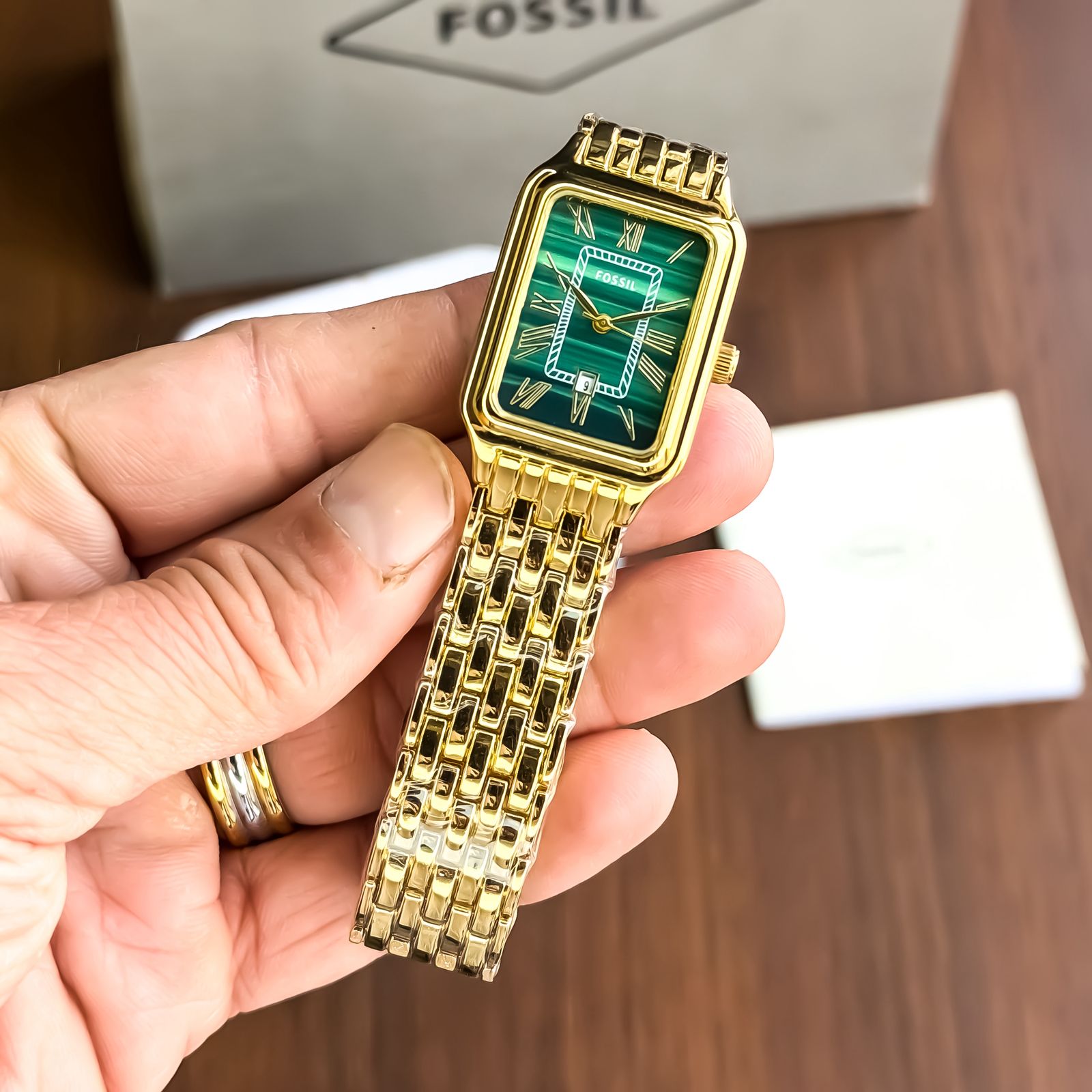 FOSSIL_LADIES_GOLD_GREEN