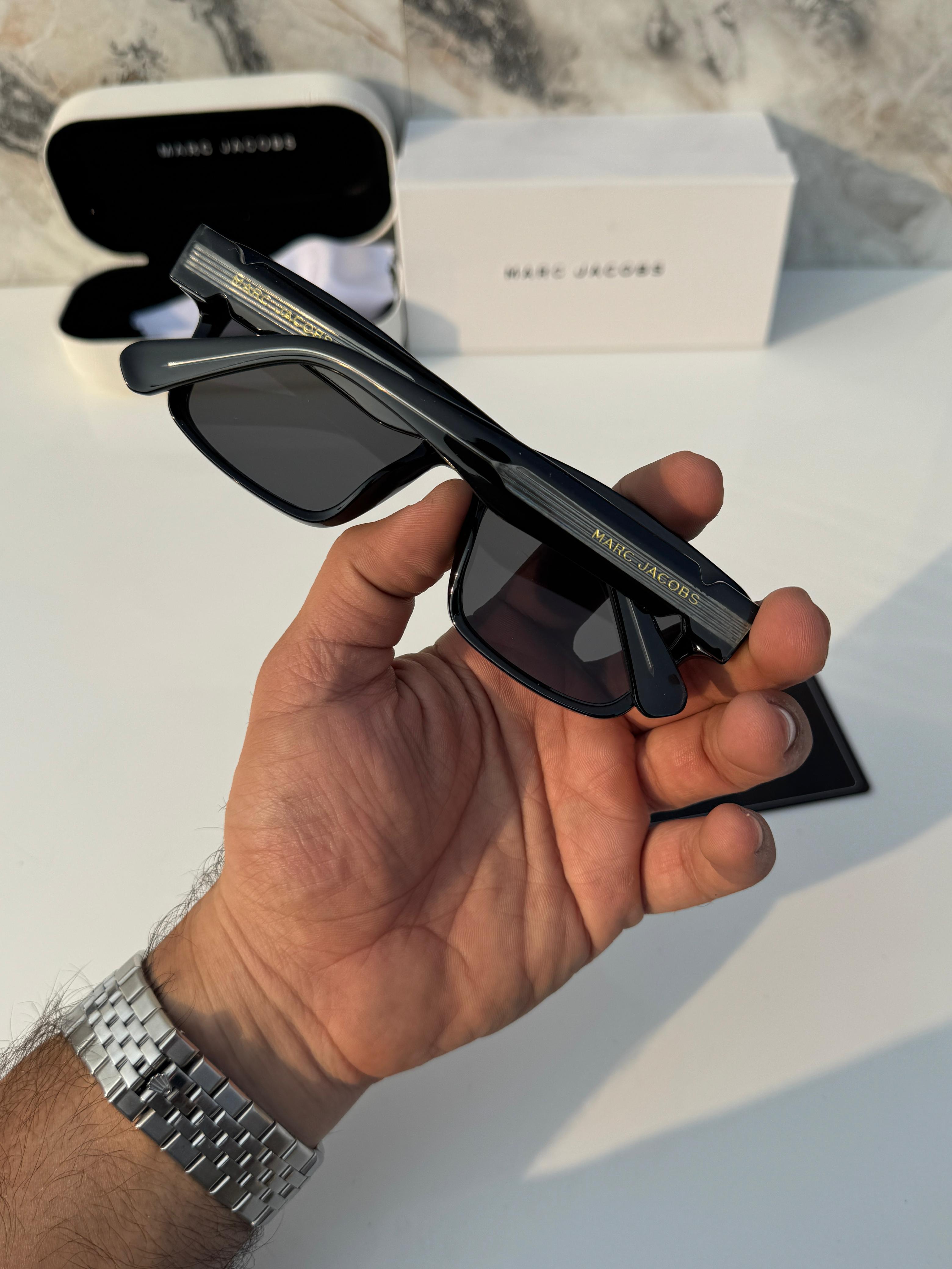Marc_jacobs_1117_black
