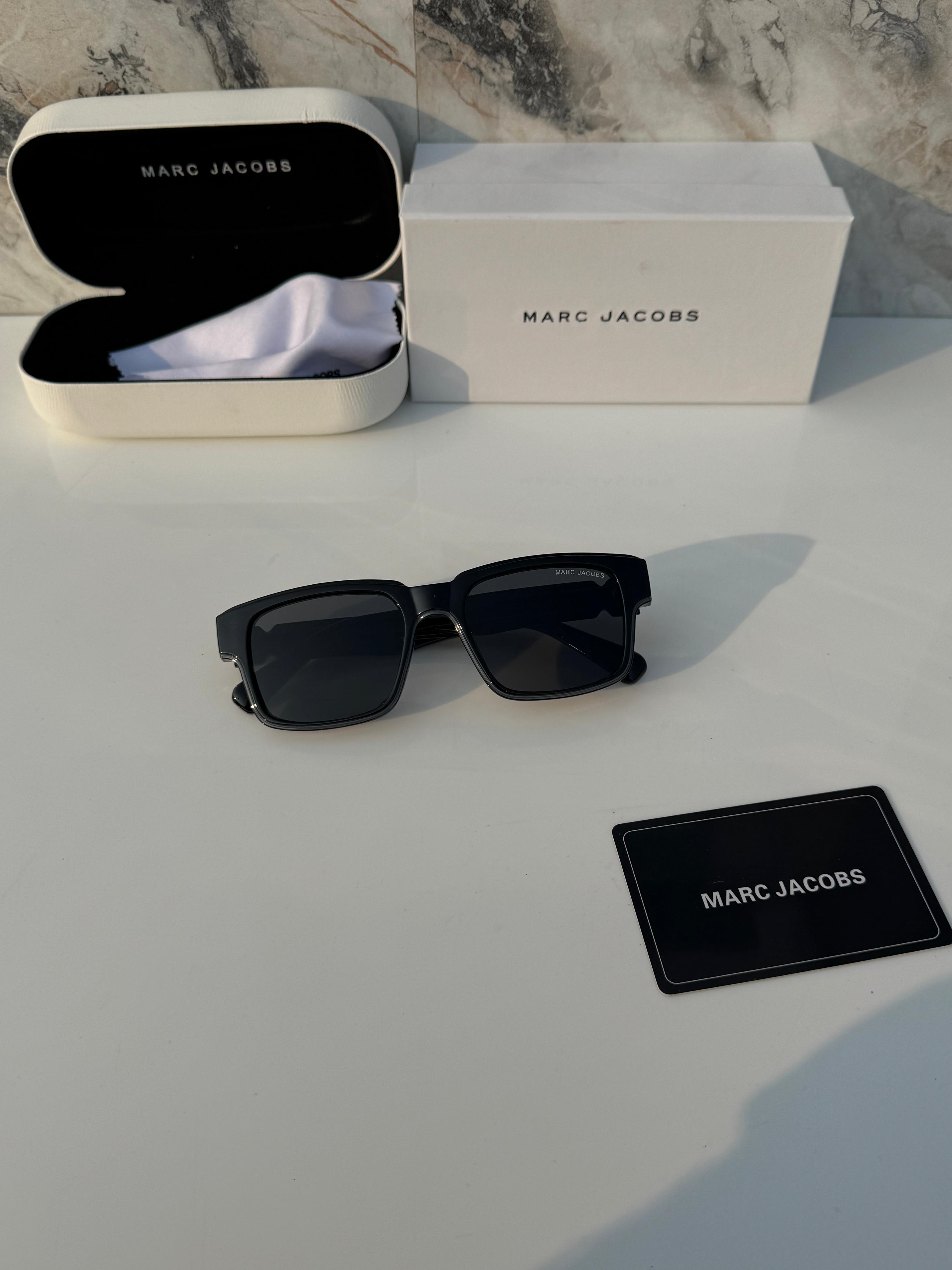 Marc_jacobs_1117_black