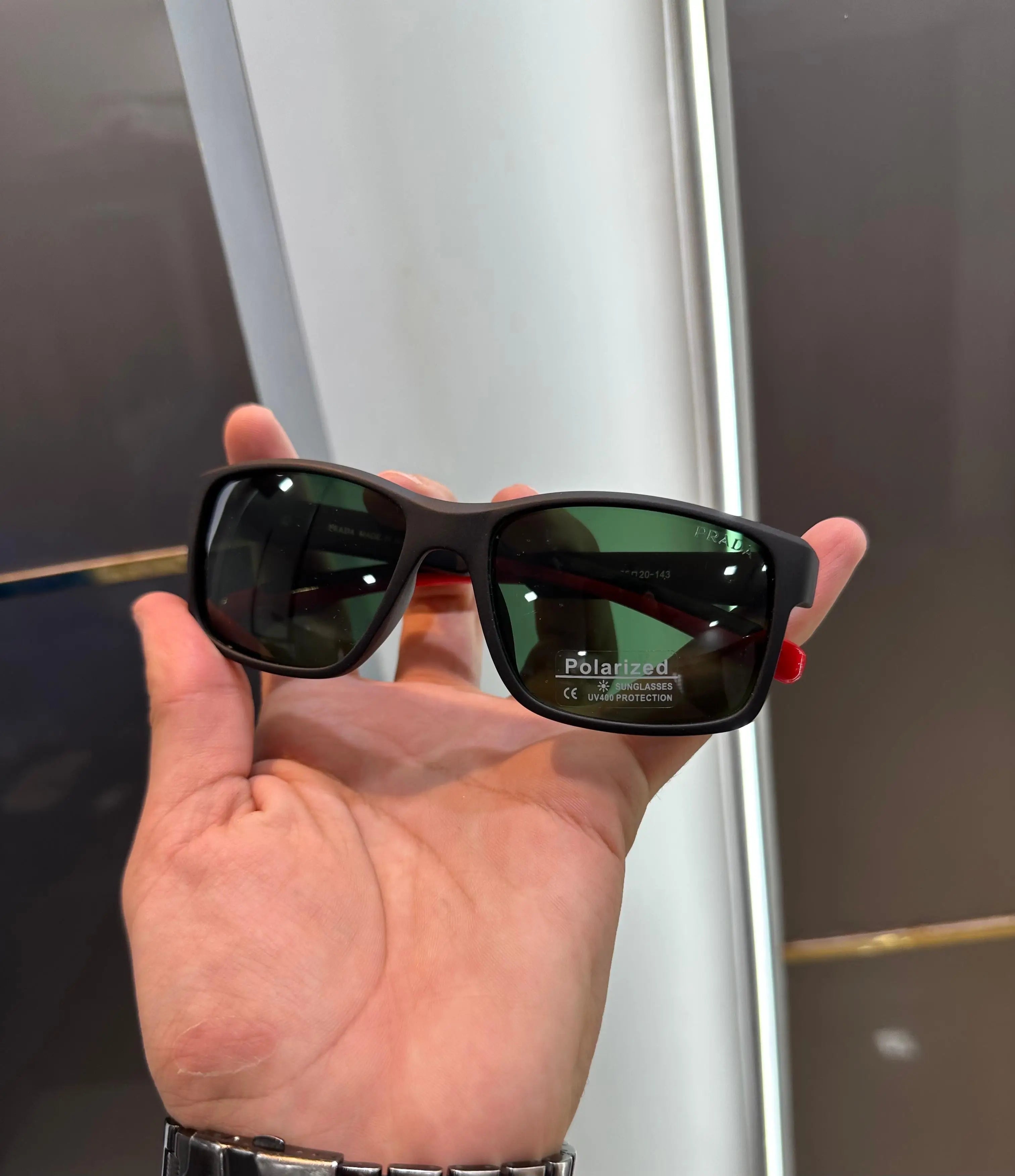 Prad a Black Green Matt Premium Shades 2014