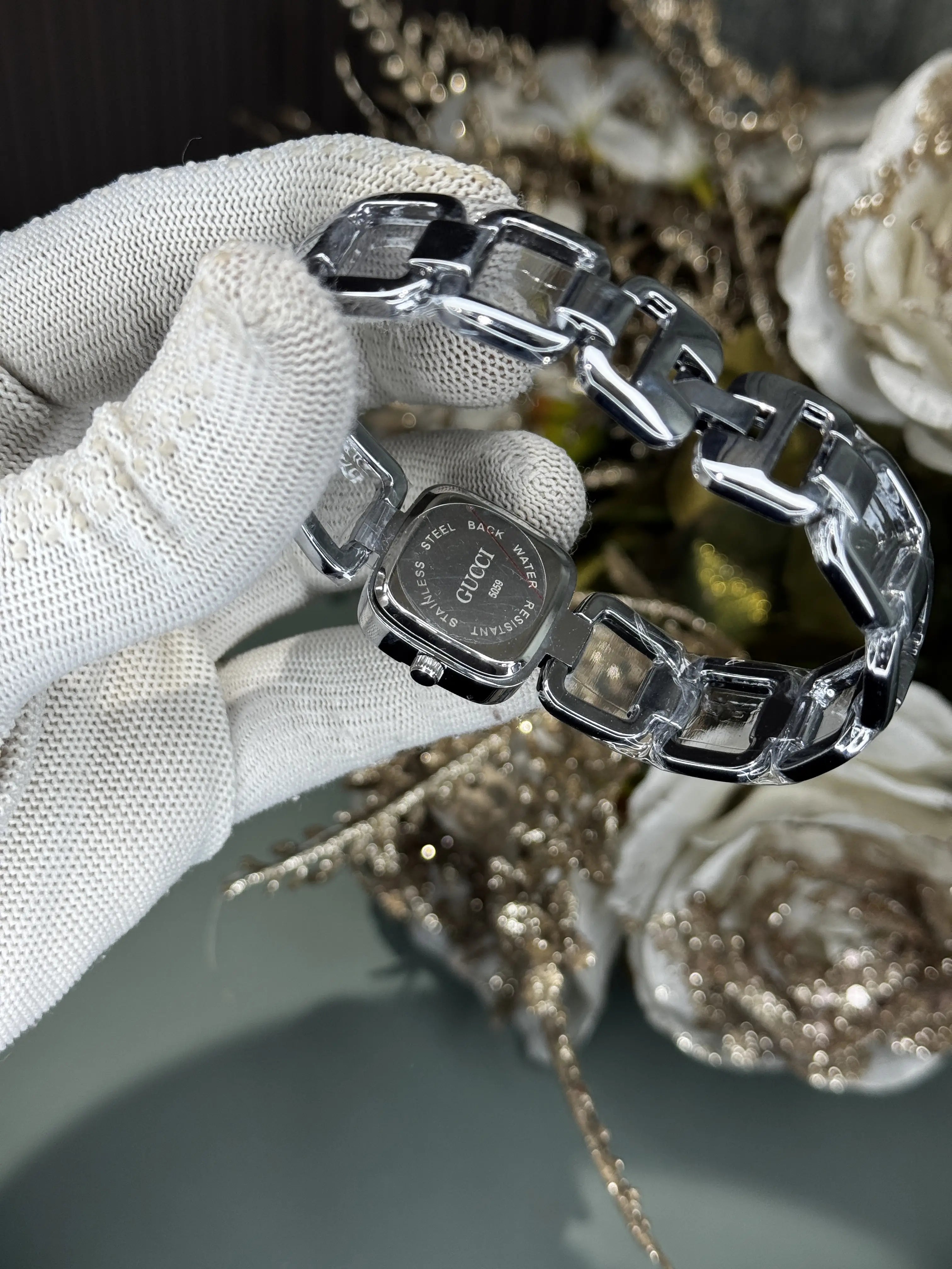 Gucc i Silver Green Premium Ladies Watch