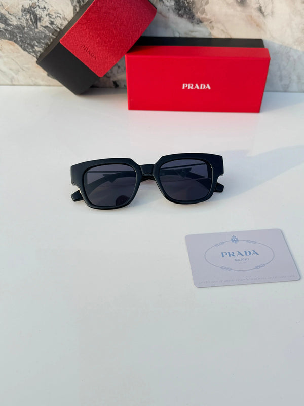 Prad_ 2330_black