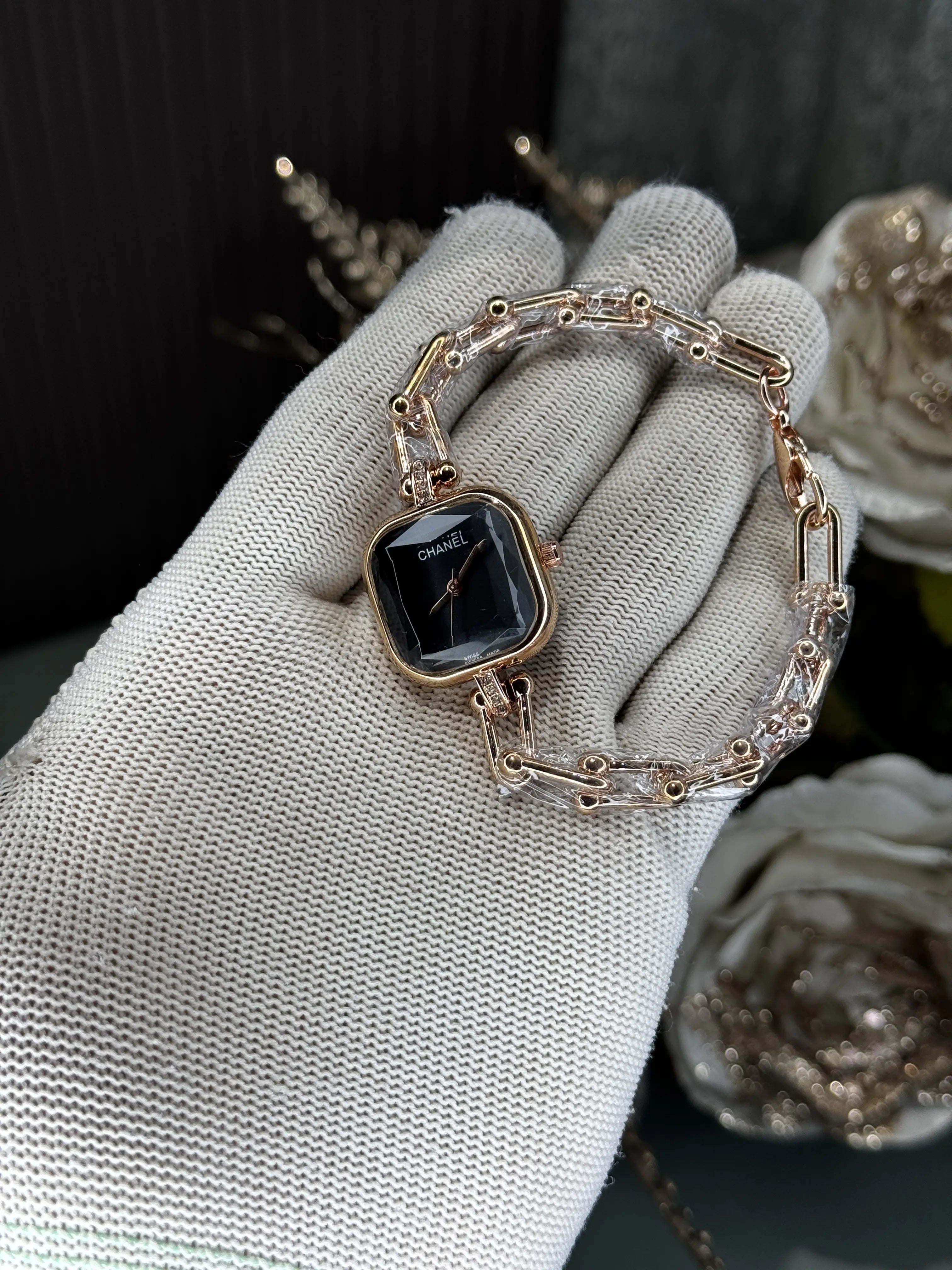 Chane l Diamond Cut Rose Gold Black