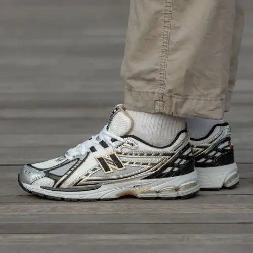 New Balance 1906R WHITE METALLIC GOLD