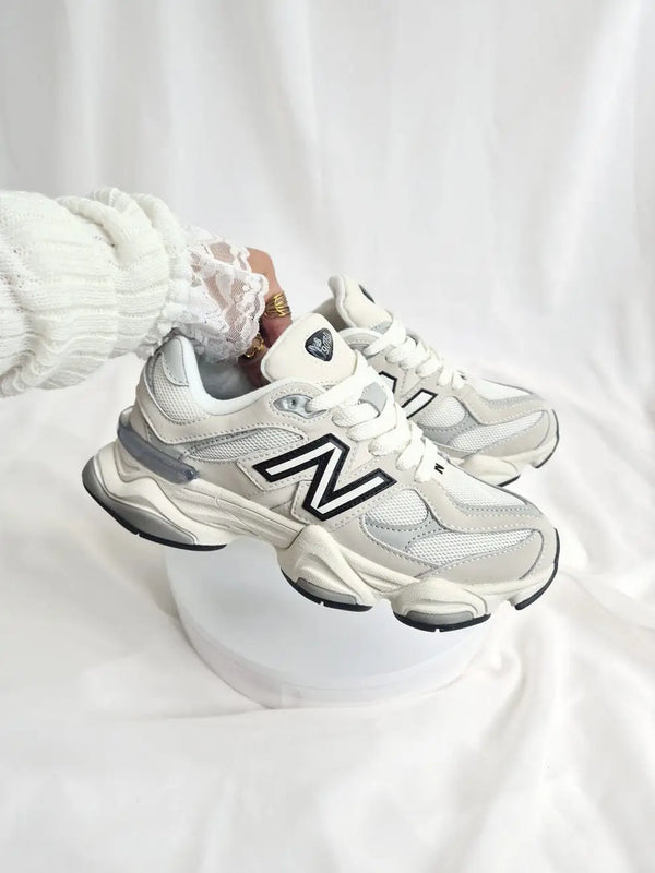 New Balance 9060 SEA SALT RAINCLOUD BLACK