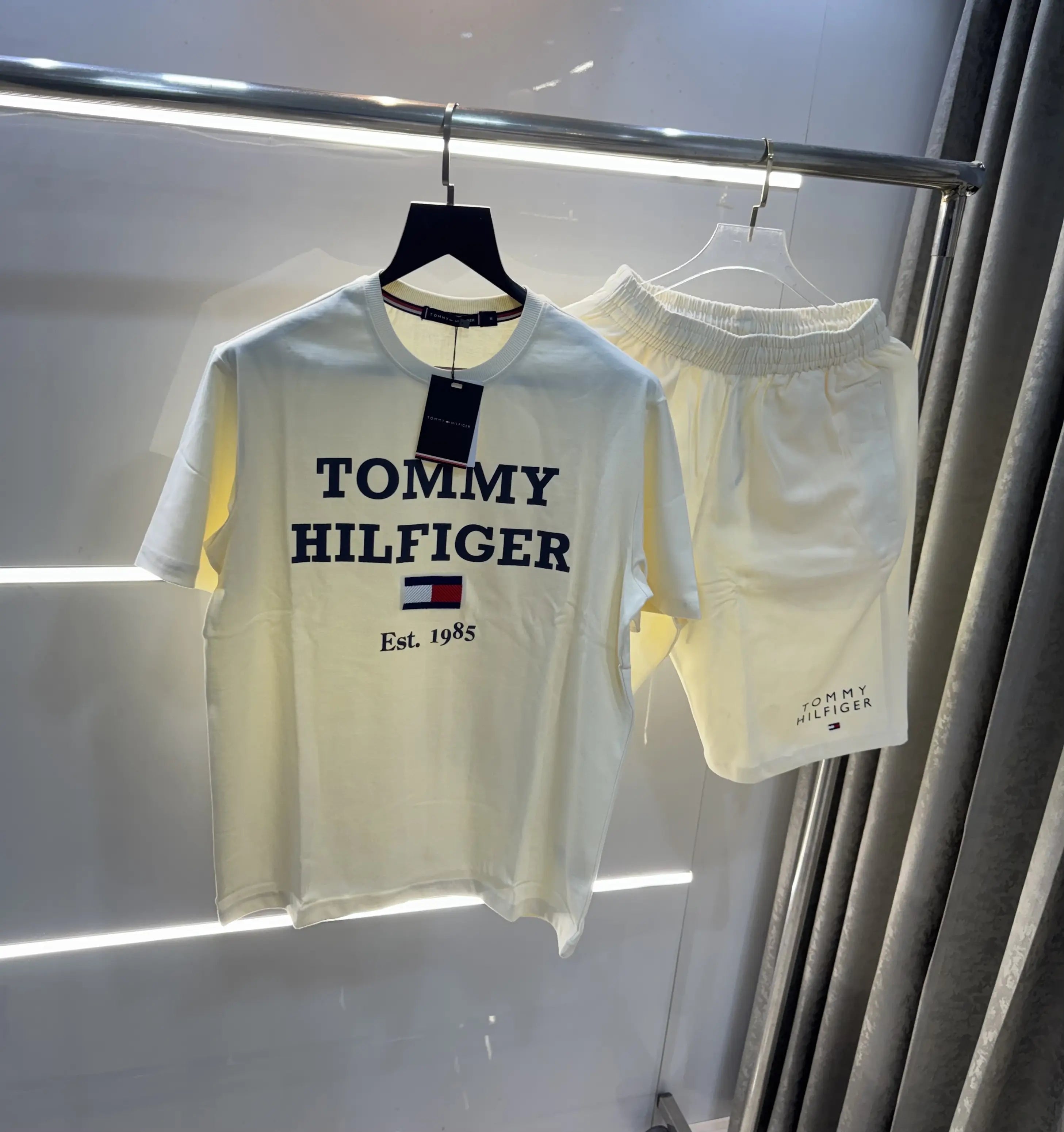 Tommy Hilfiger Cream Logo Work Premium Classic Cord Set