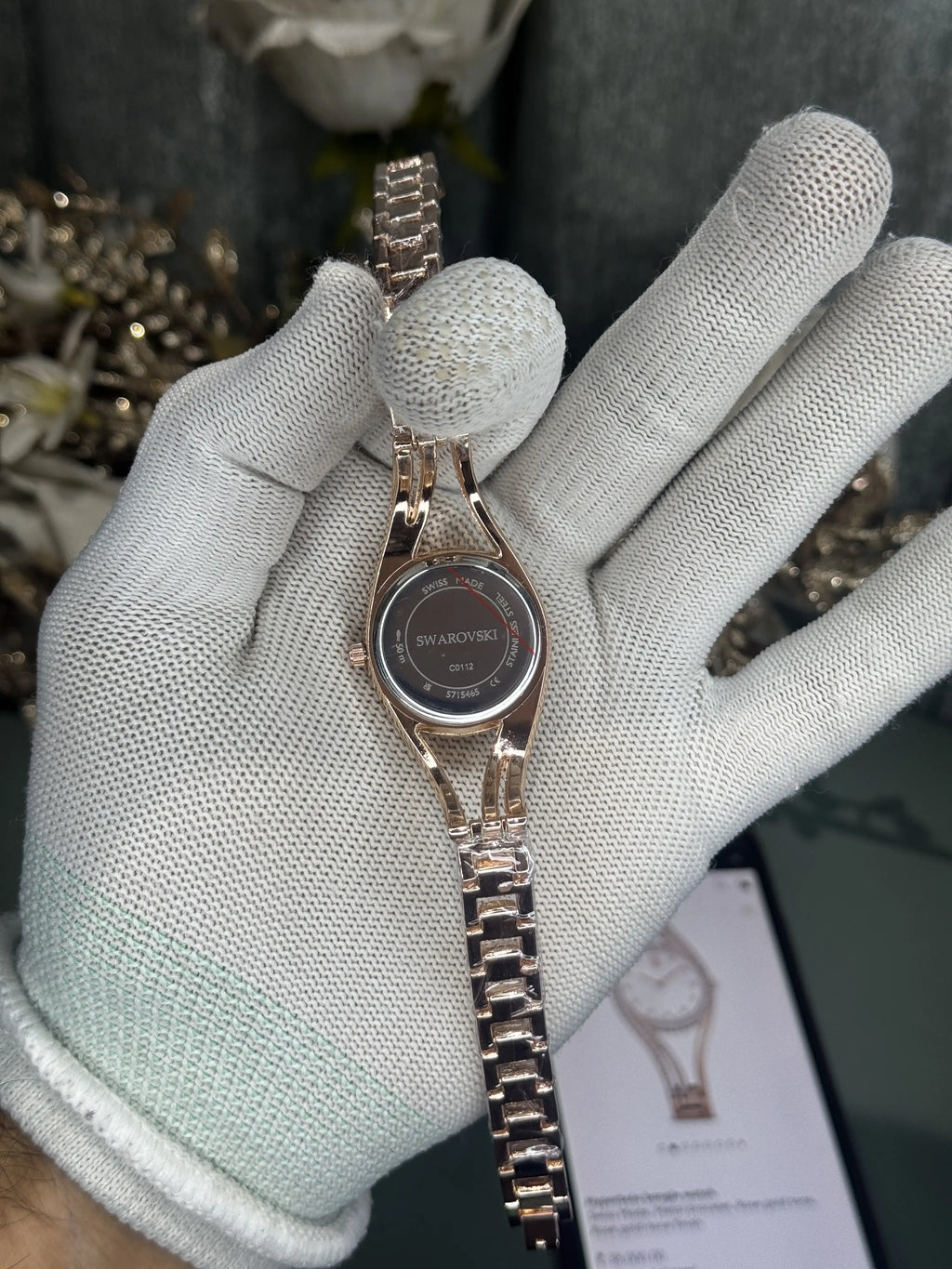Swarovsk i Hyperbola Bangle Copper White Premium Watch