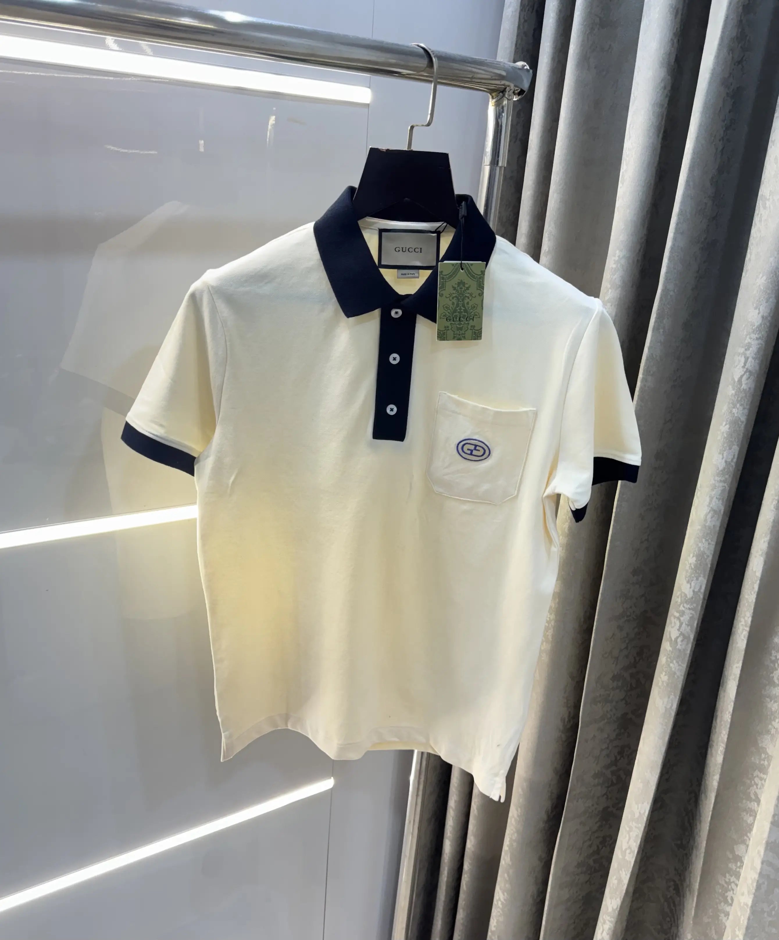 Gucc i Cream Logo Work Imported Polo T-Shirt
