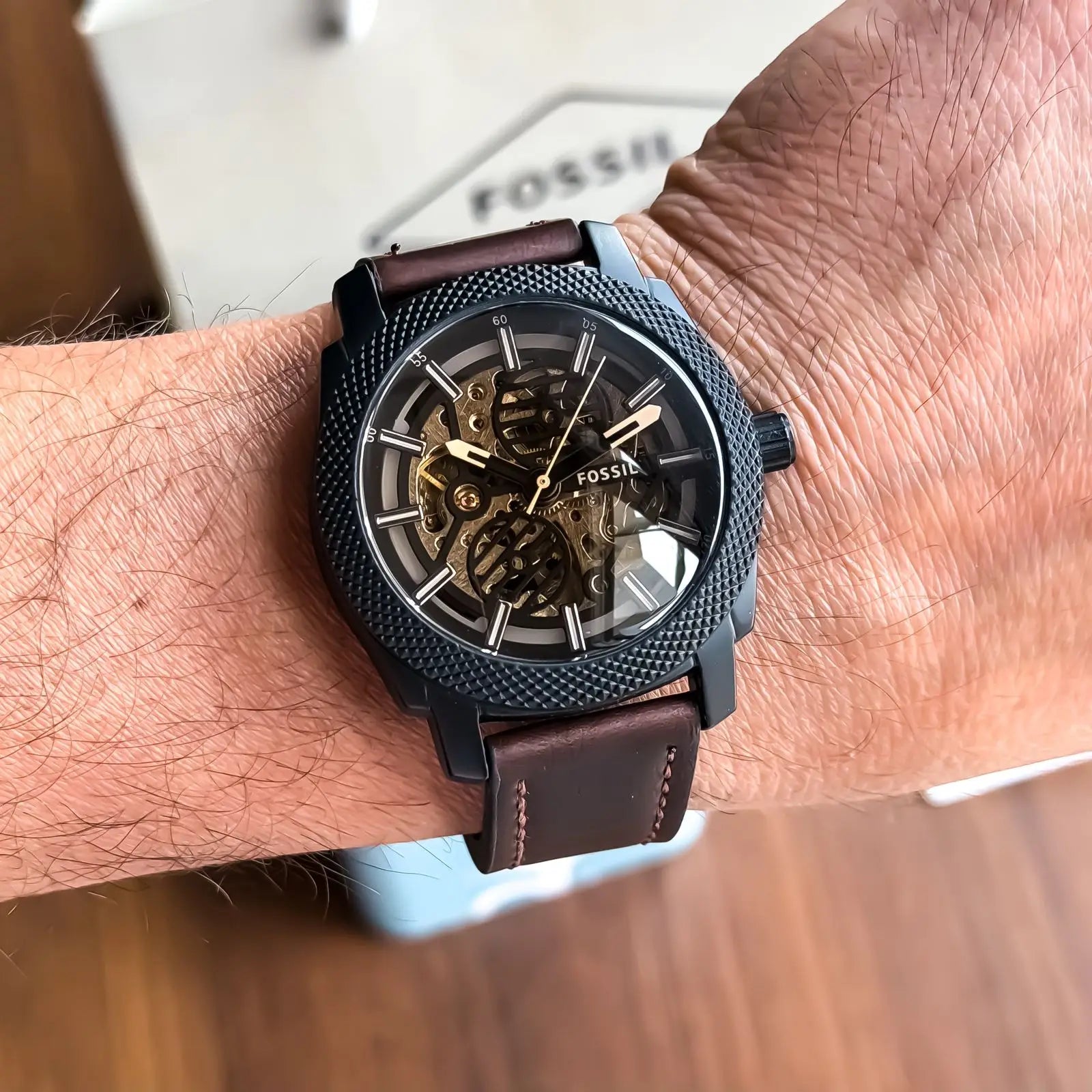 FOSSIL_AUTO_LEATHER
