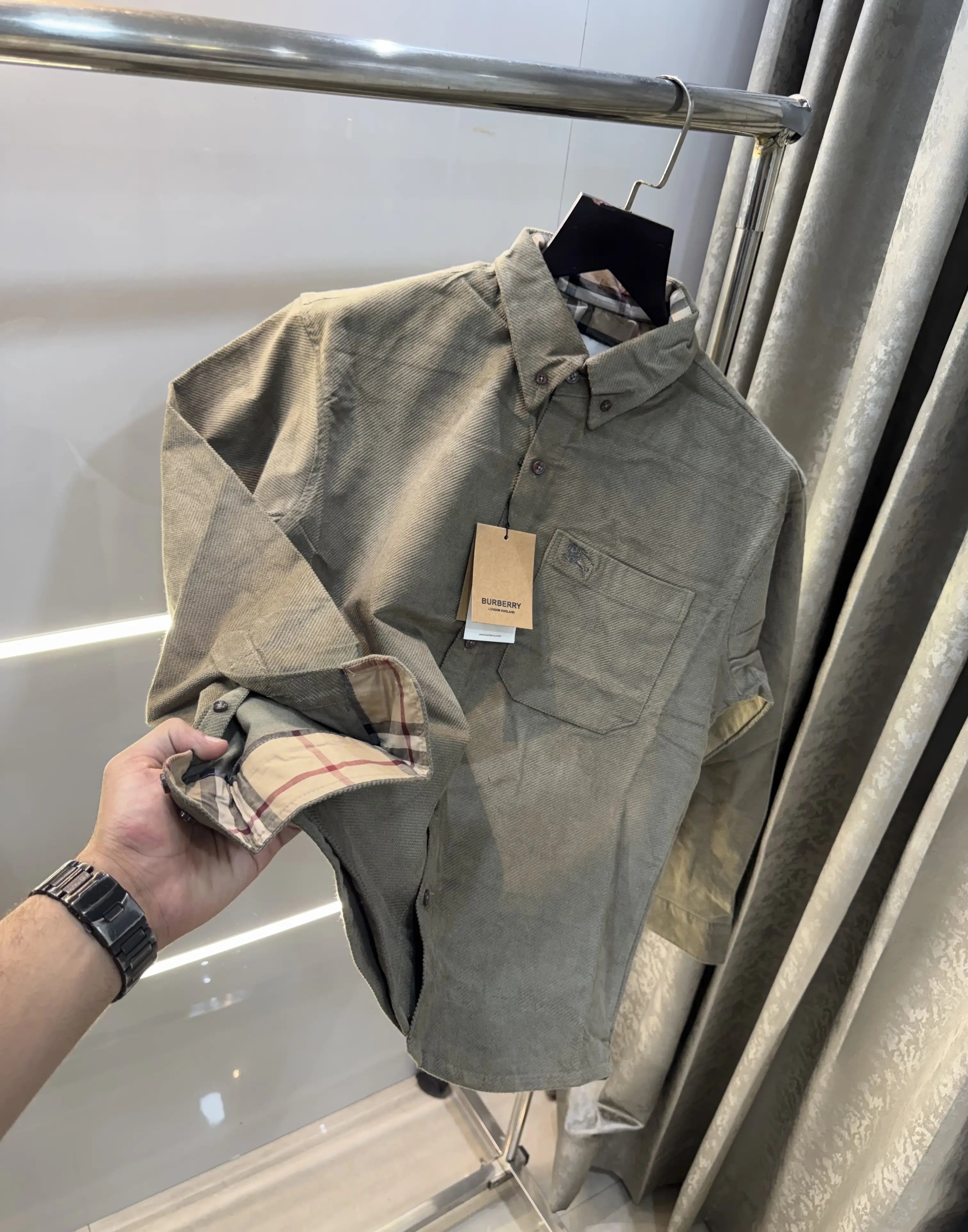 Burberr y Olive Classic Premium Cord Shirt