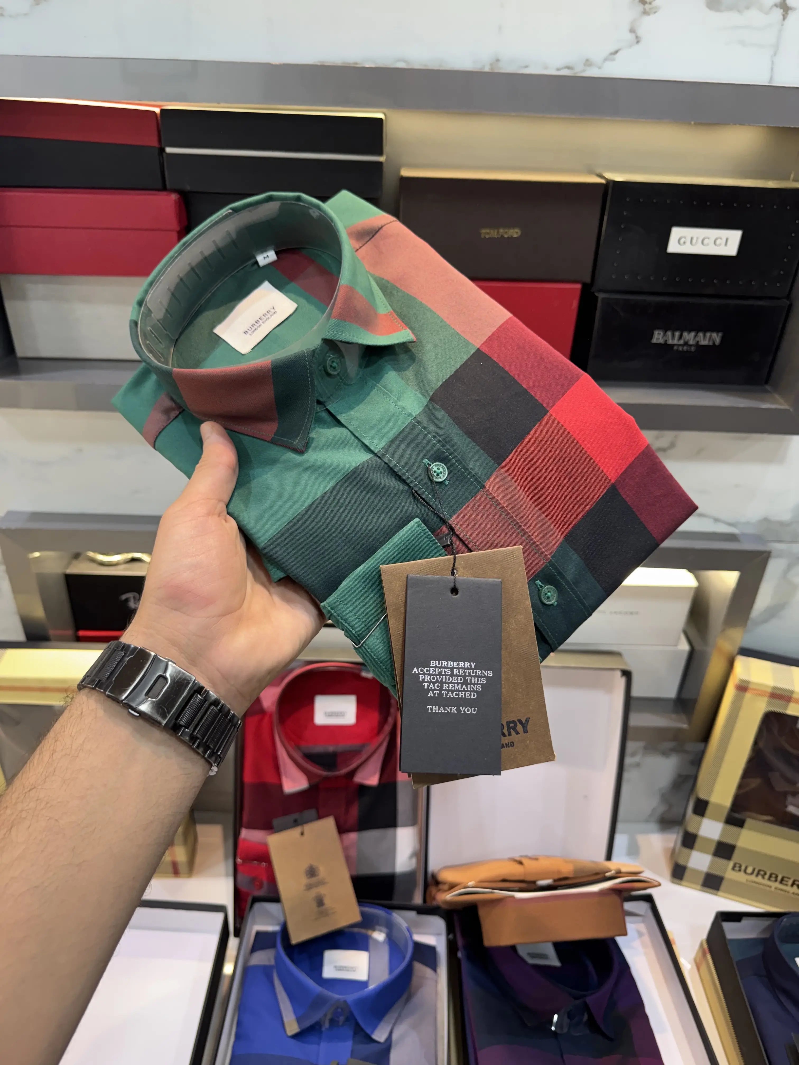 Burberr y Design 1 Checks Premium Shirt With Original Bo_-x Packing Secondary image