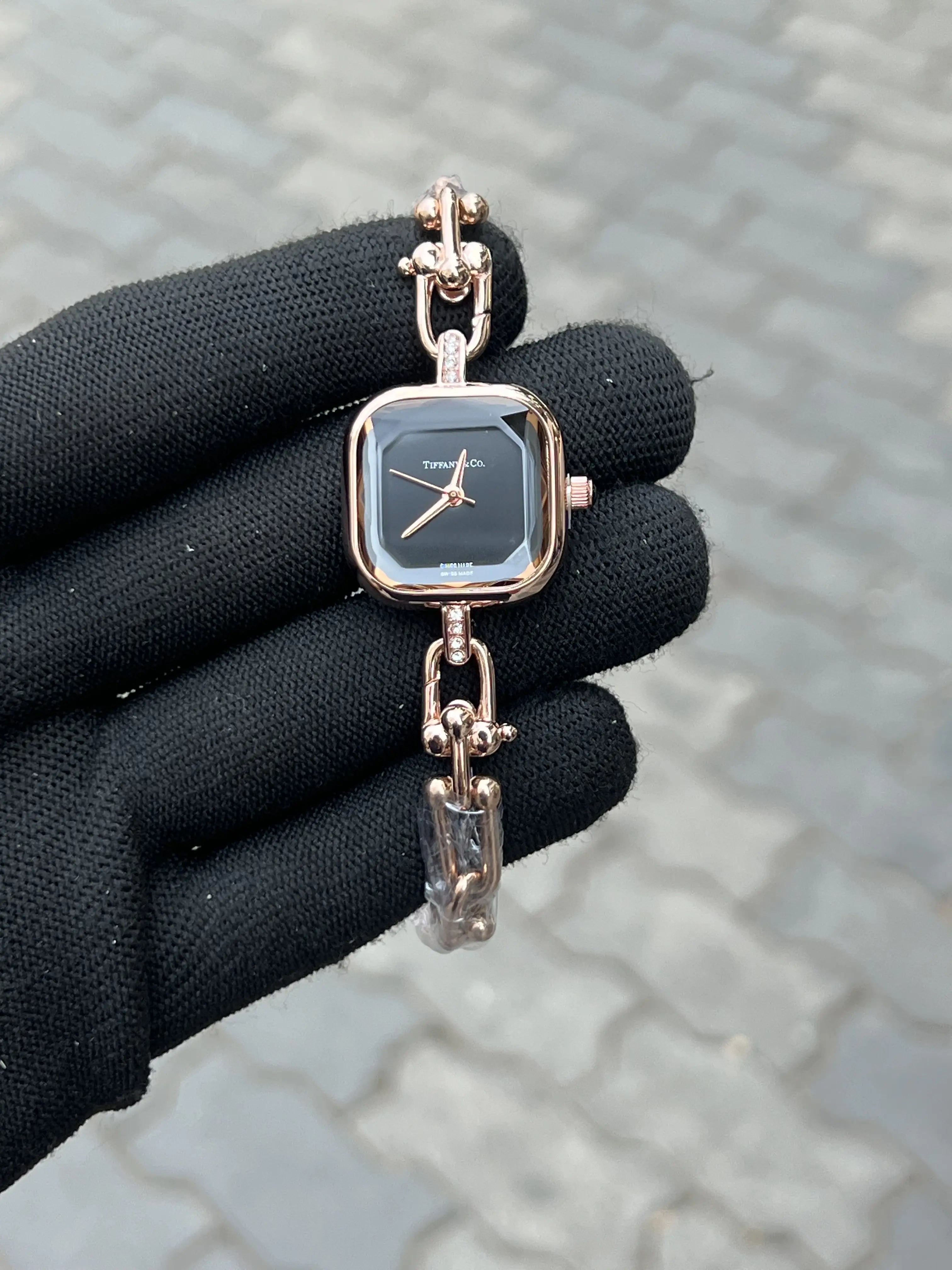 Tiffan_y & Co Gold Black