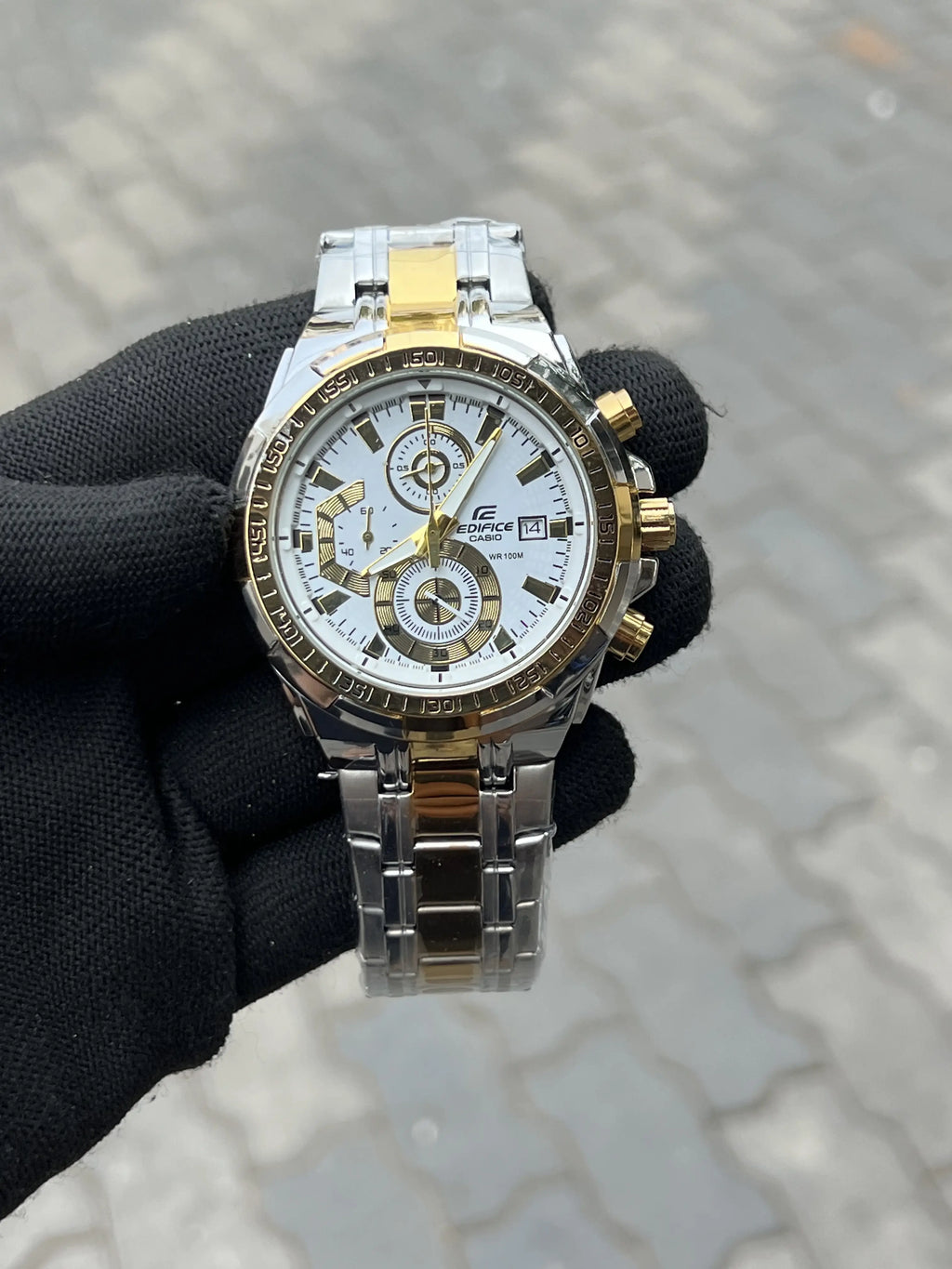 Casi_o Edifice Two Tone White