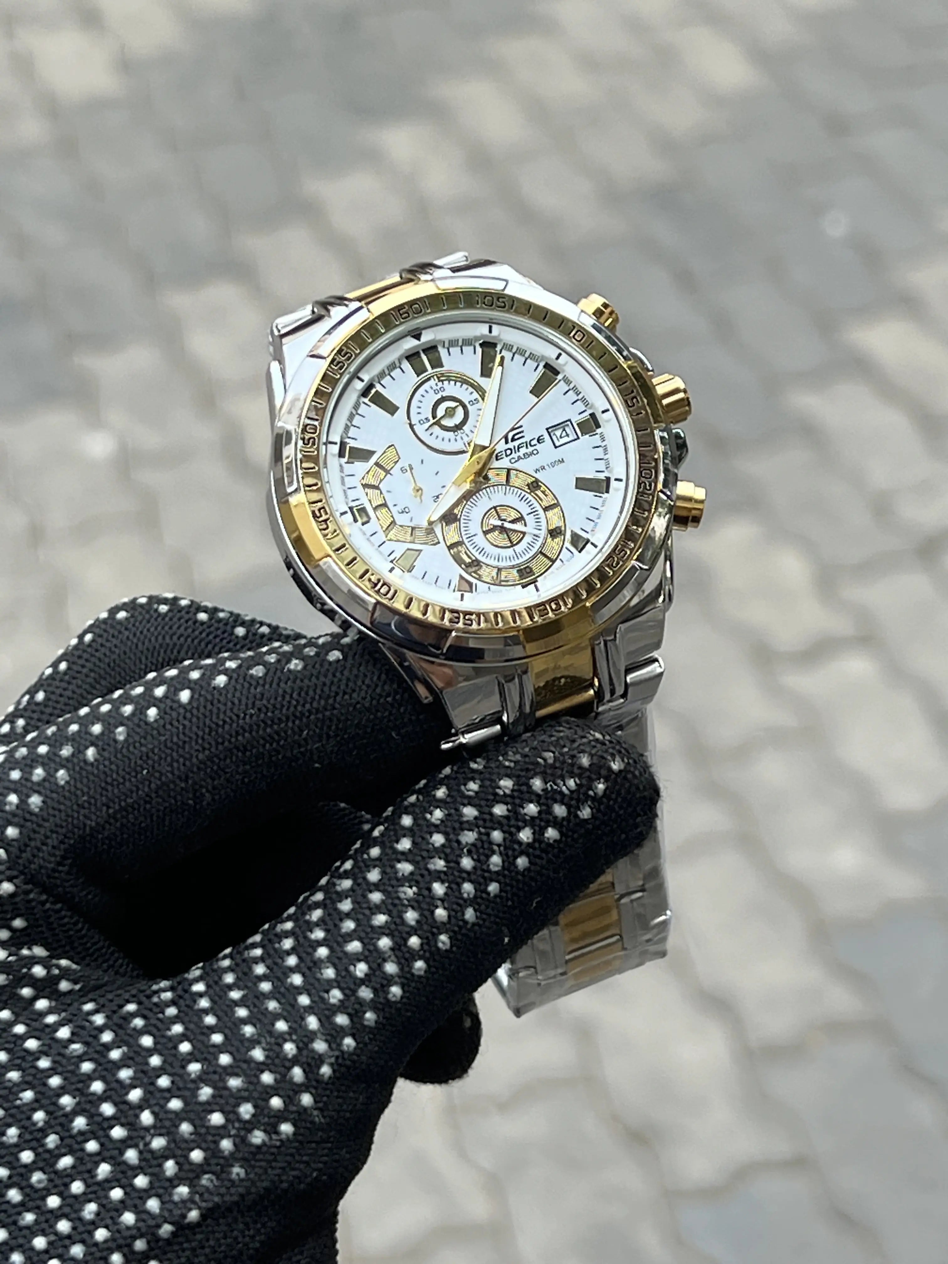 Casi_o Edifice Two Tone White
