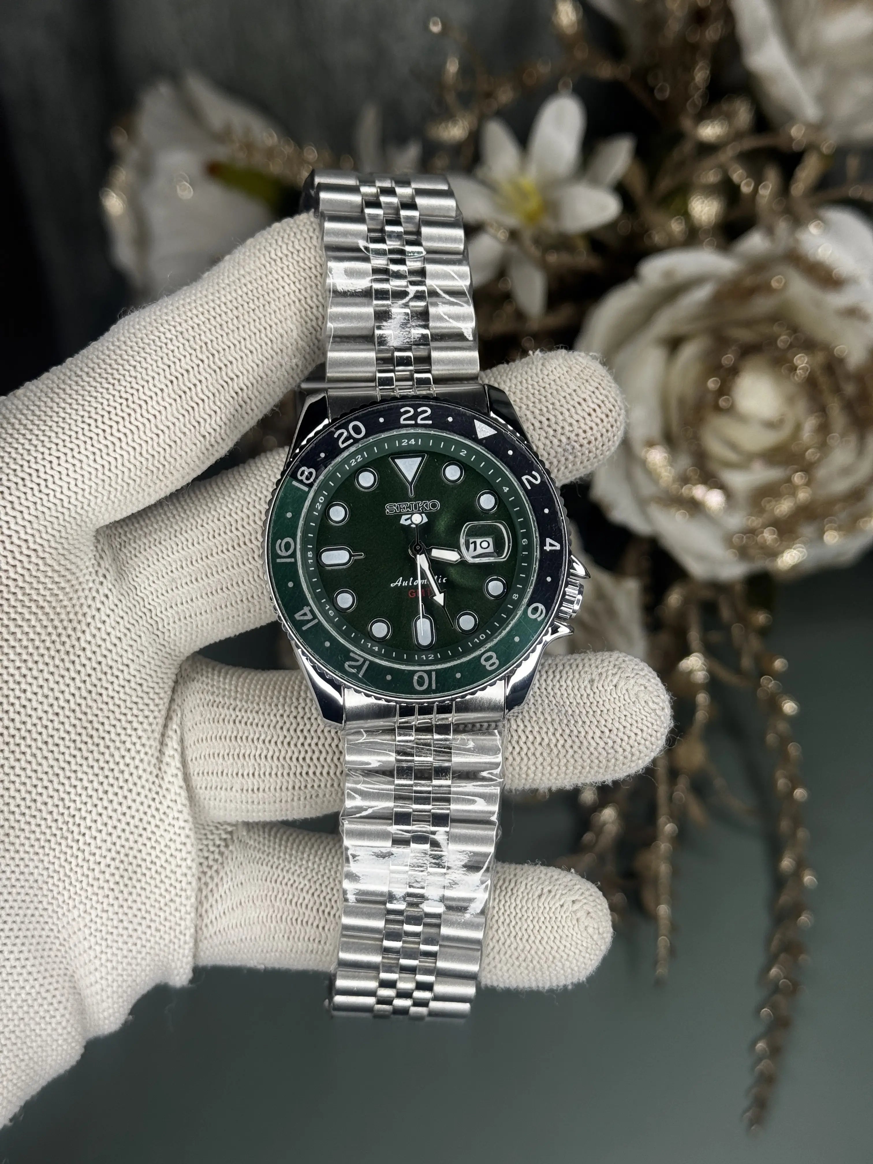 Seik o Sports Bi-Colour Green Premium Watch