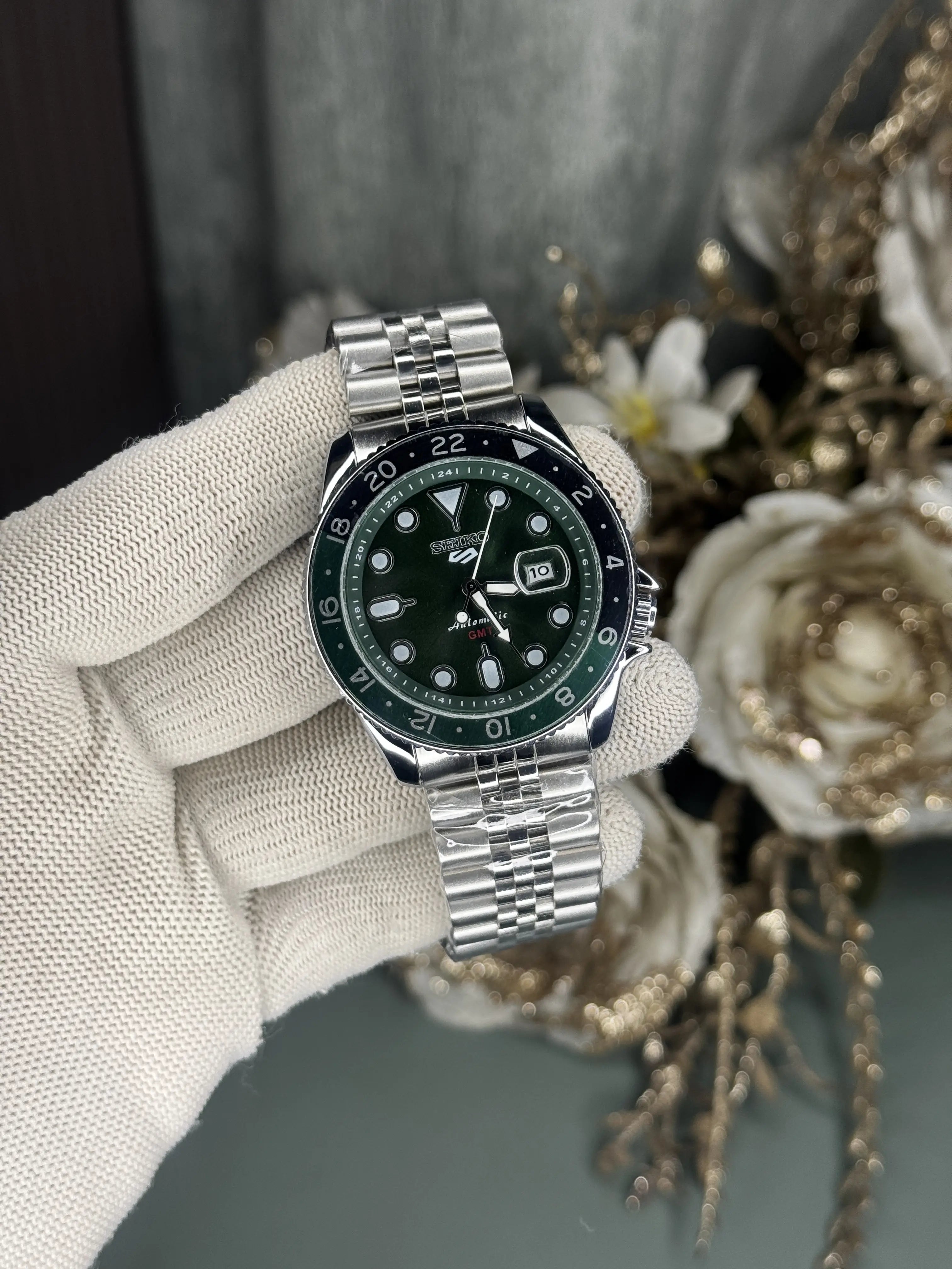 Seik o Sports Bi-Colour Green Premium Watch