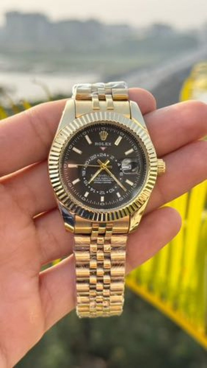 Rolex SkyDweller Secondary image