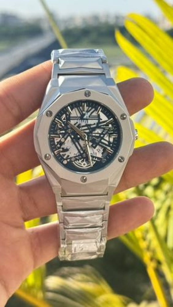 HUBLOT Tourbillon diamond cut chain