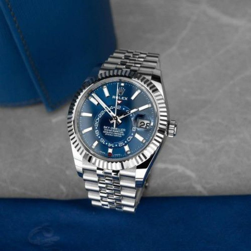 Rolex SkyDweller heavy shift moveme