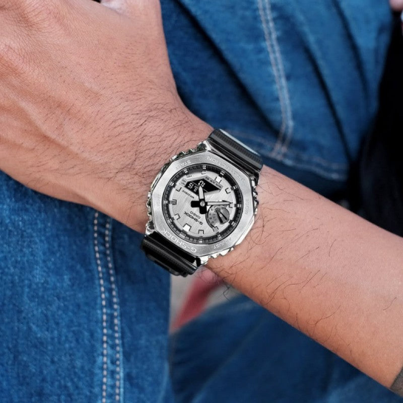G shock GM 2100 metal