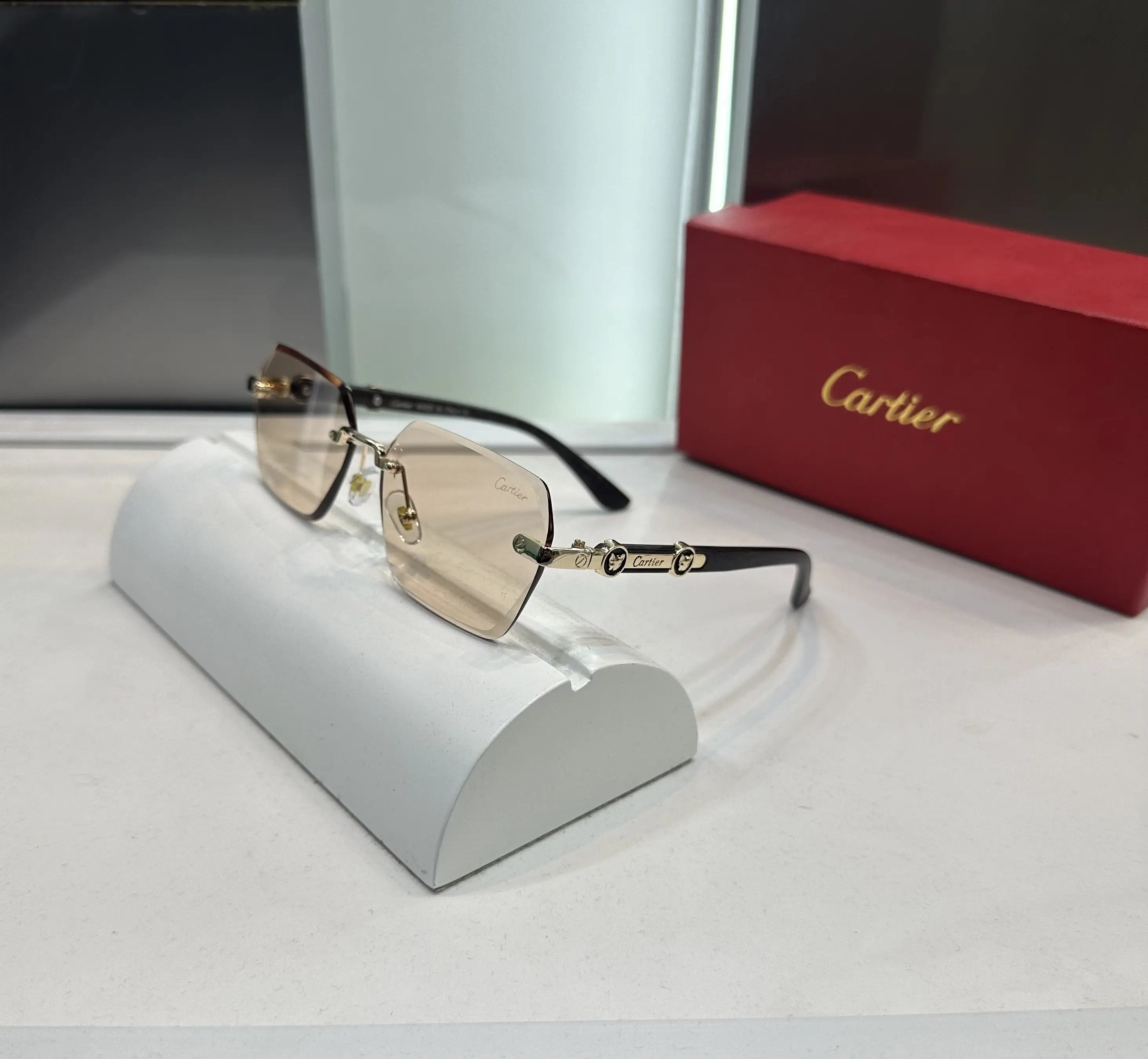 Cartie r Wooden Cream Premium Shade 021