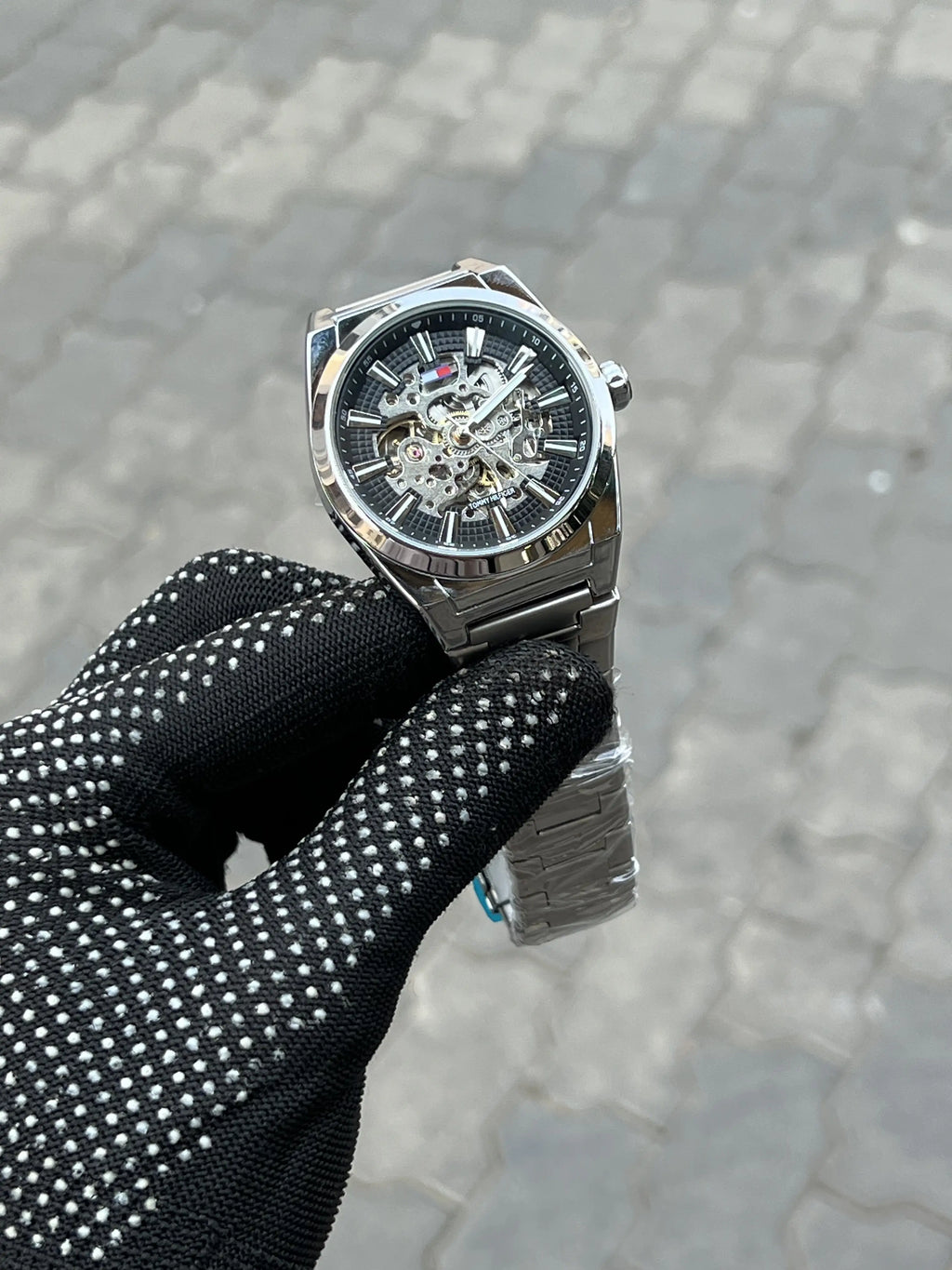 Tomm_y Hilfiger Chain Silver Black