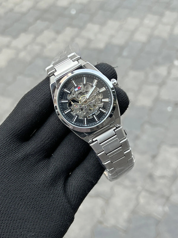 Tomm_y Hilfiger Chain Silver Black