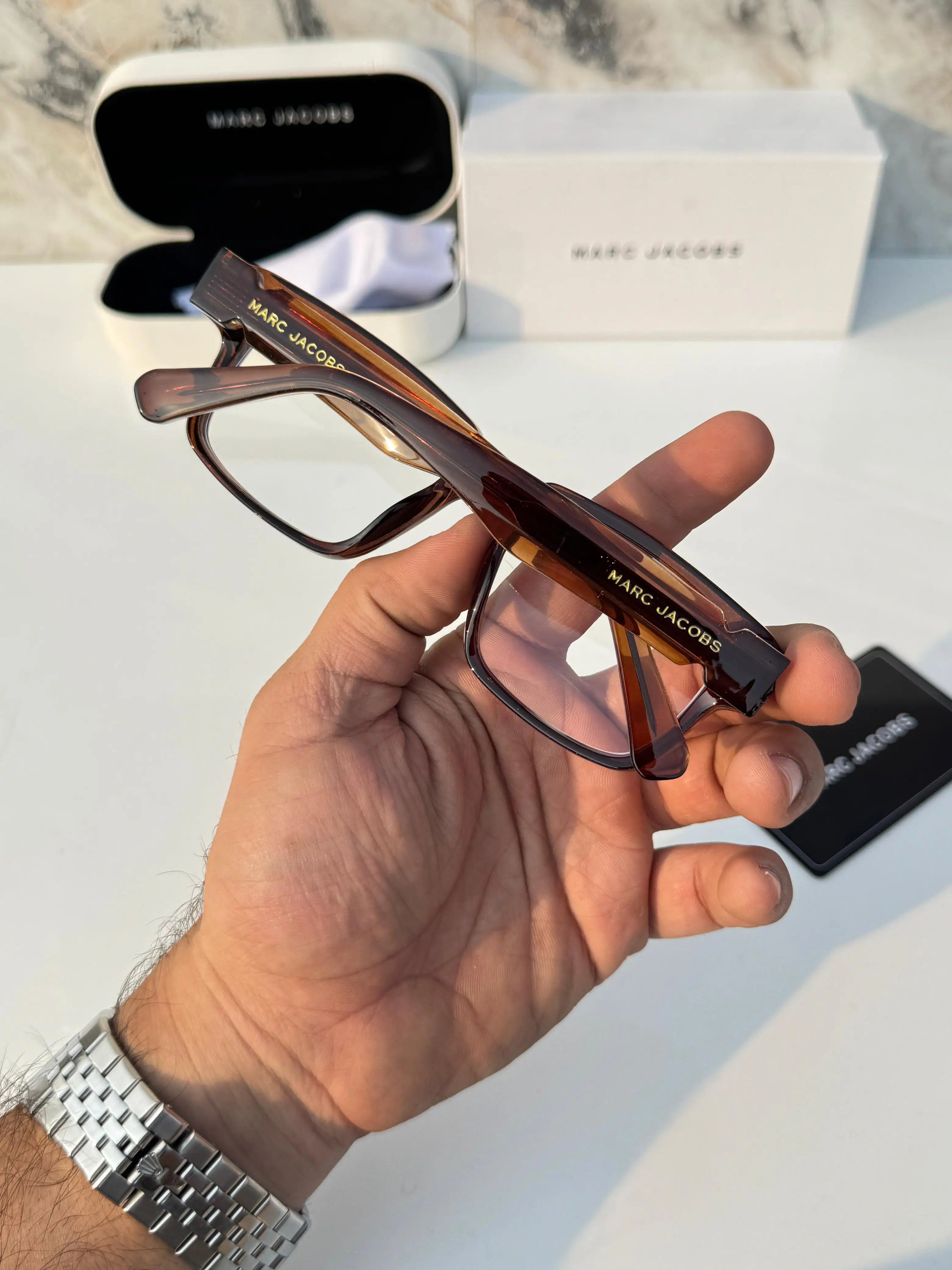 Marc_jacobs_1117_brown _plano