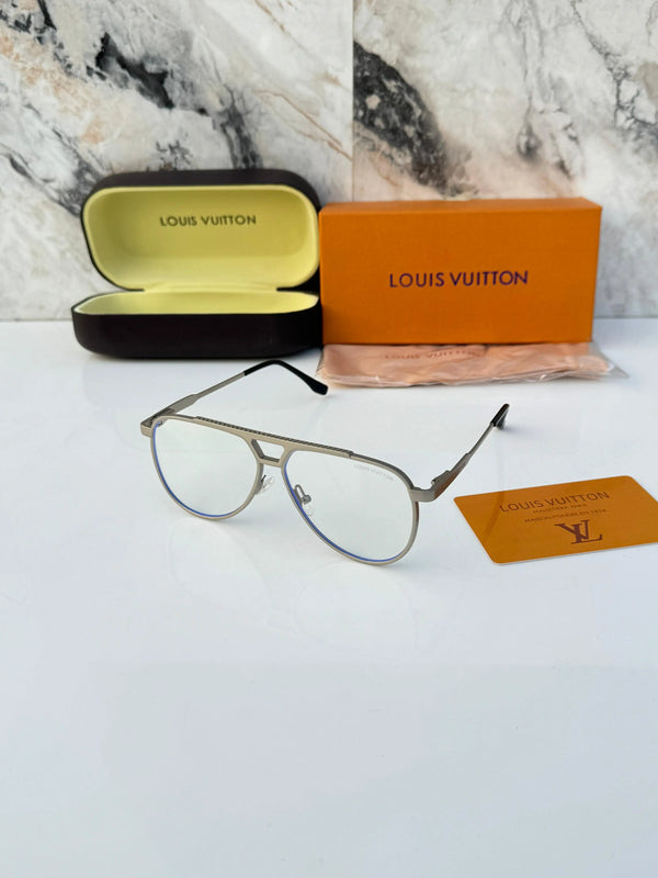 Louis_vuitton_532_silver_plano