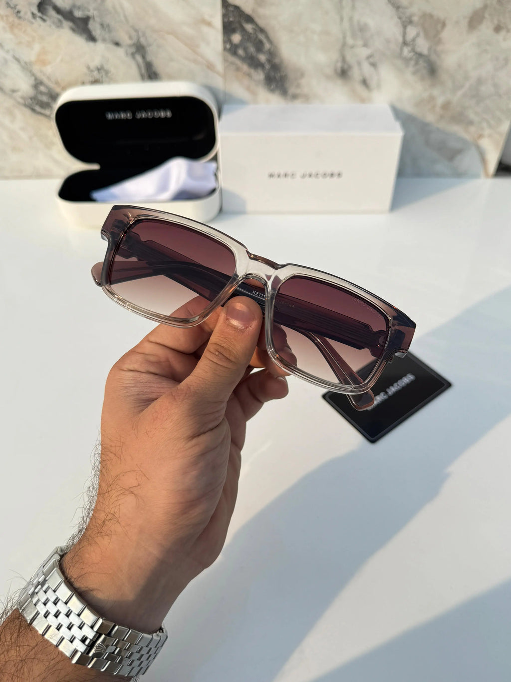 Marc_jacobs_1117_brown_shaded