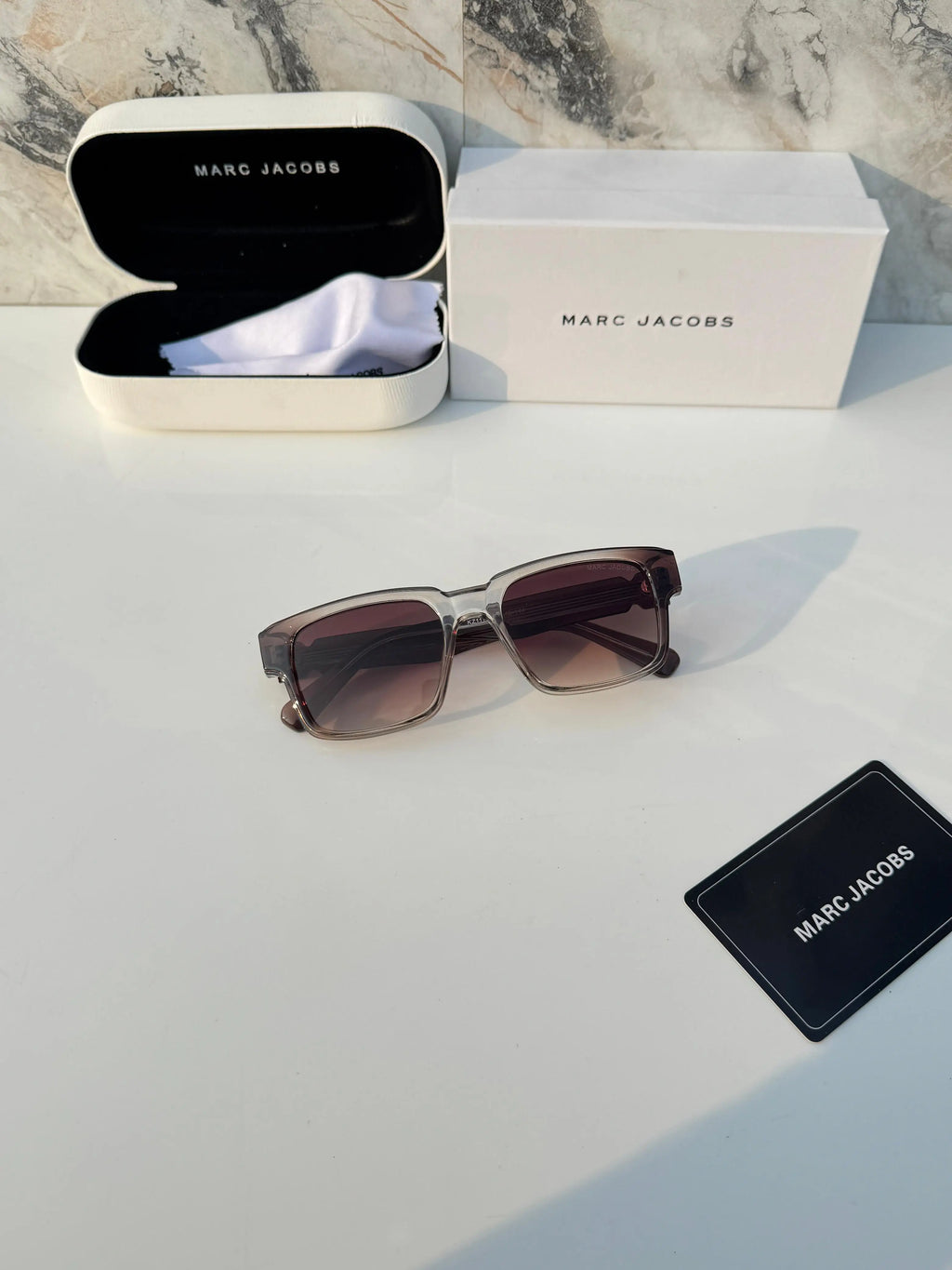 Marc_jacobs_1117_brown_shaded