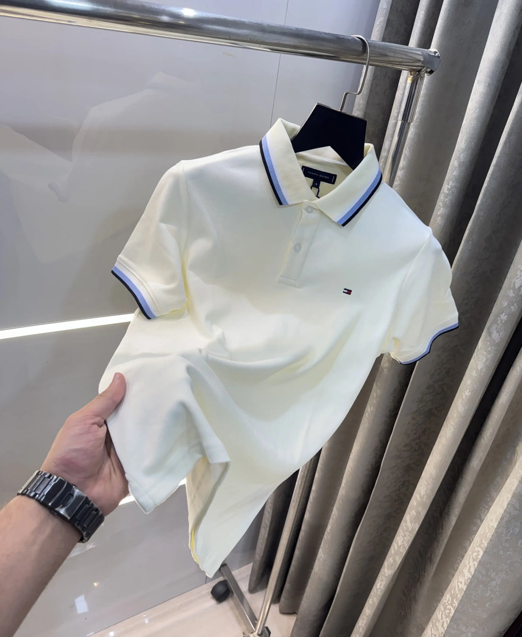 Tomm y Hilfiger Cream Logo Work Premium Polo T-Shirt