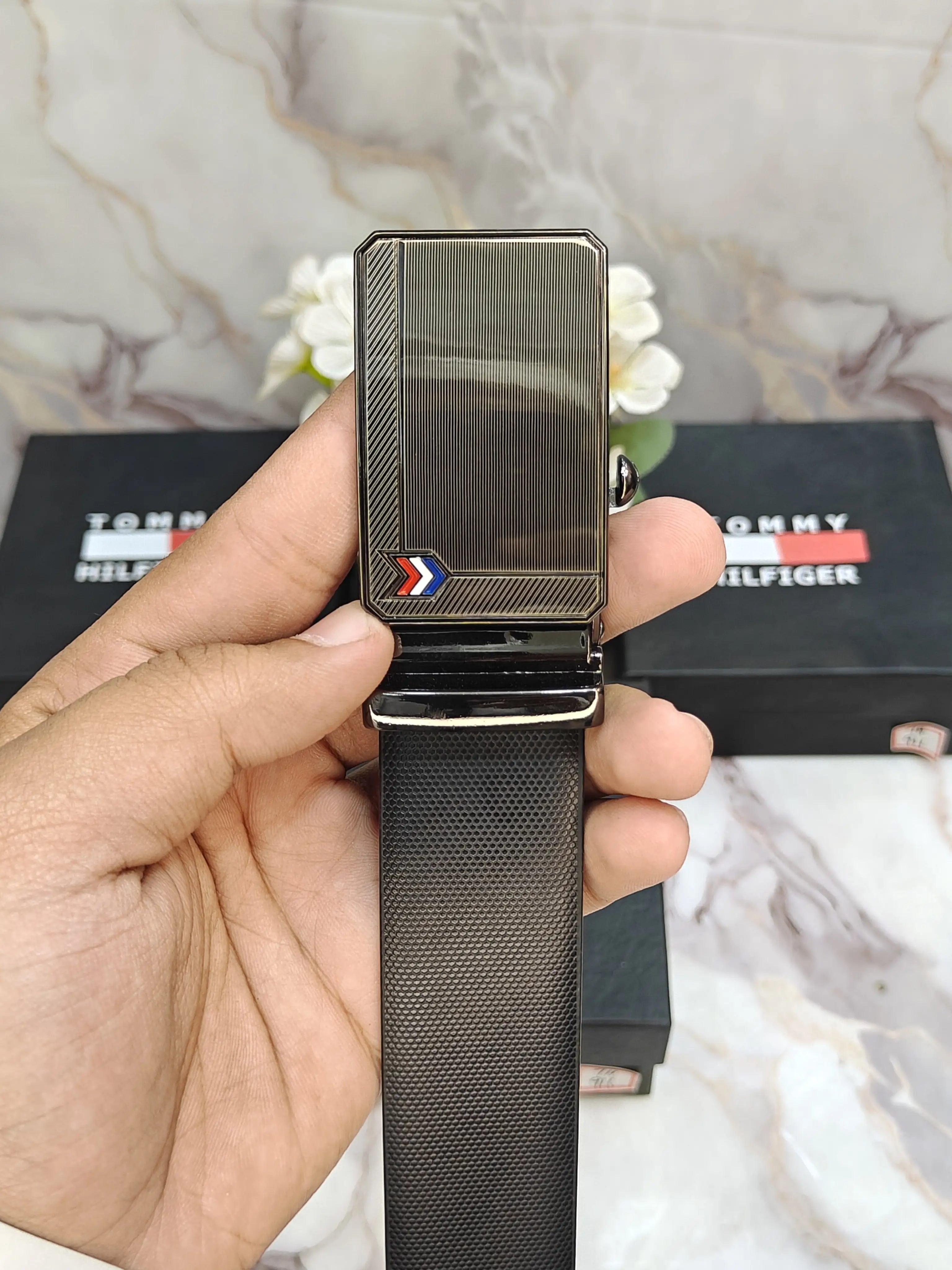 TOMMY PREMIUM QUALITY AUTOLOCK REVESABLE BELT WITH OG BOX TM-910