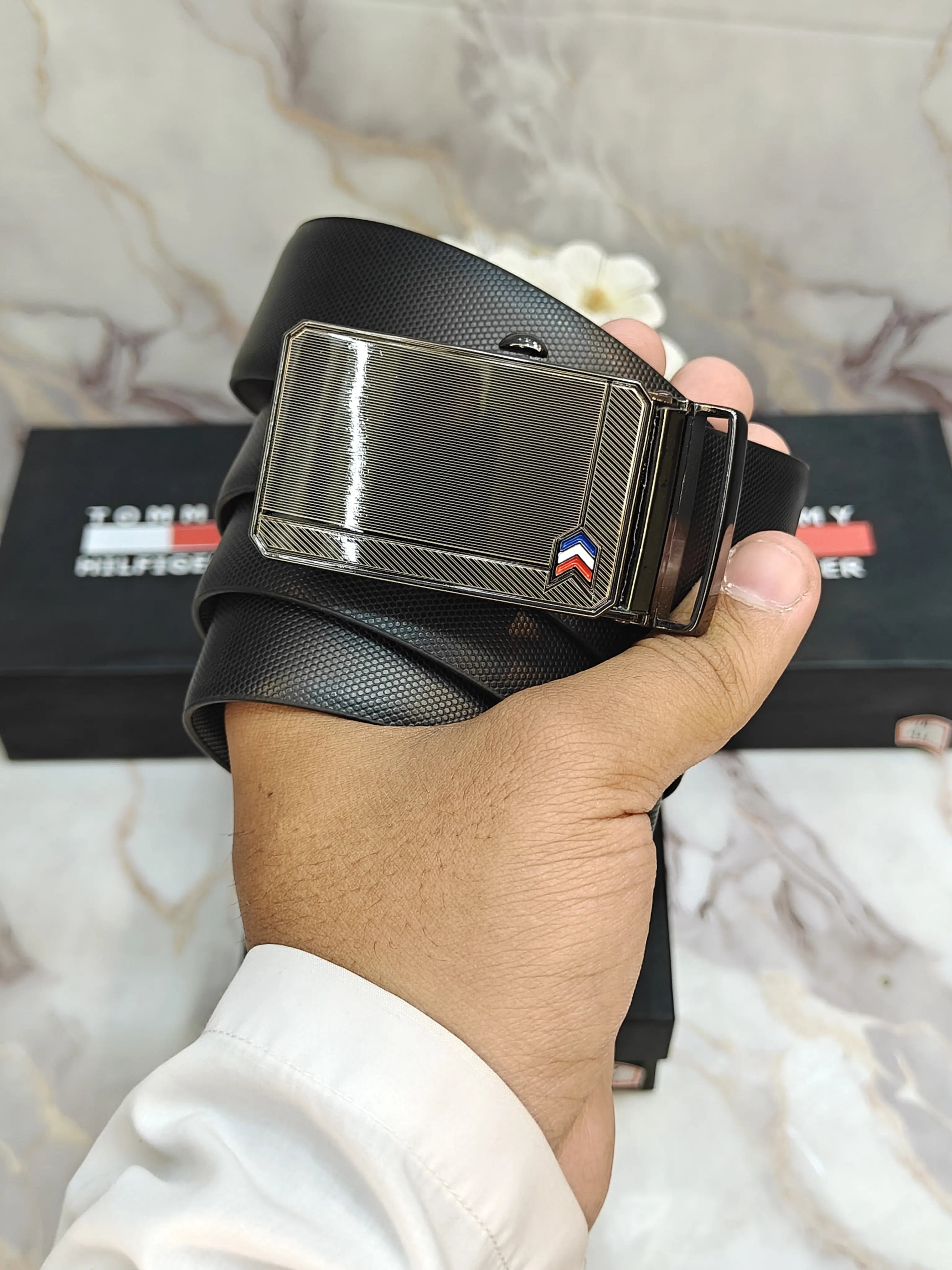 TOMMY PREMIUM QUALITY AUTOLOCK REVESABLE BELT WITH OG BOX TM-910