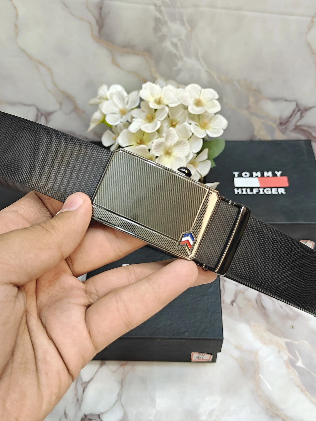 TOMMY PREMIUM QUALITY AUTOLOCK REVESABLE BELT WITH OG BOX TM-910