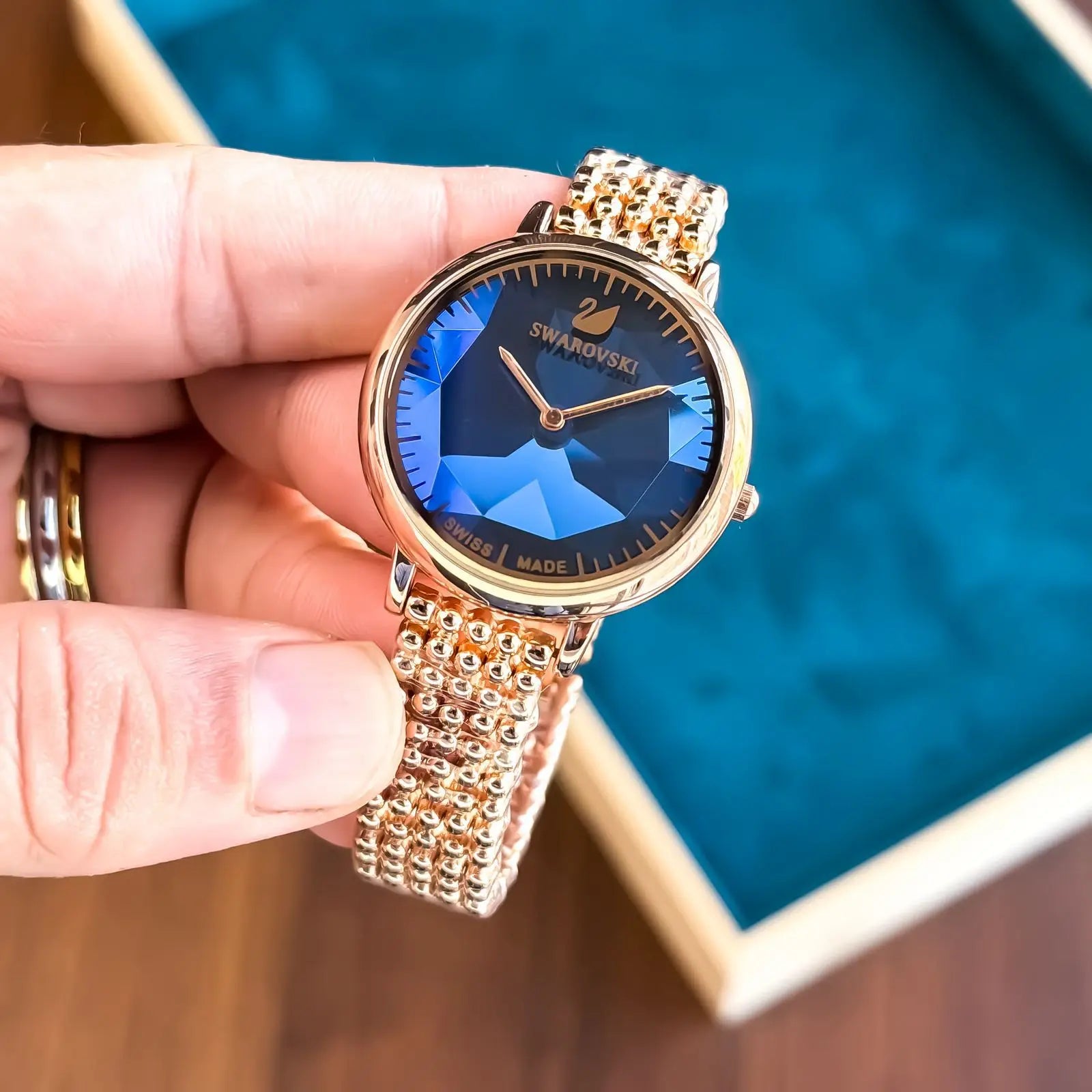 Swarovsk_i Gold Blue