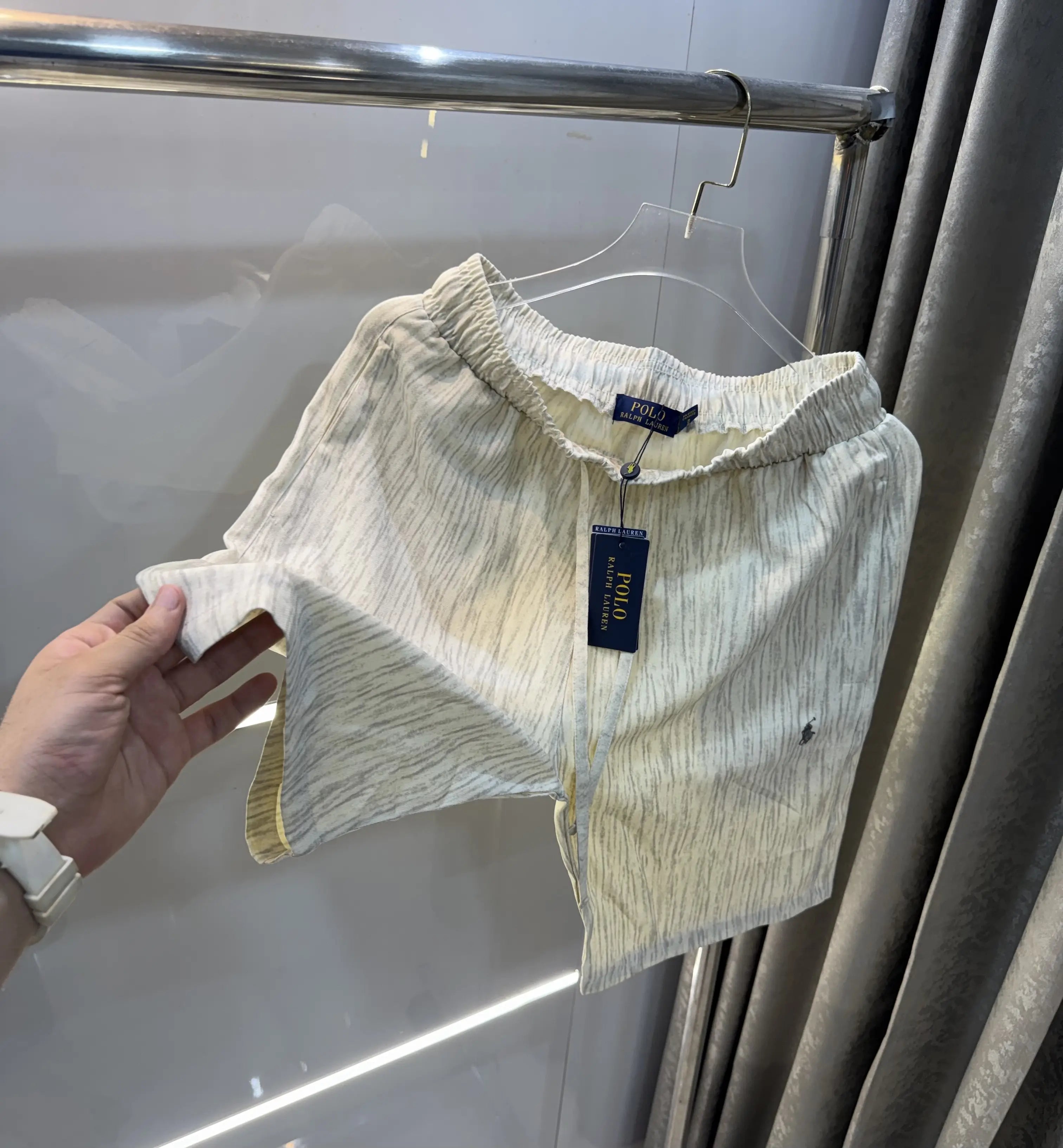 Ralph Lauren Cream Premium Linen 🩳 Shorts Secondary image