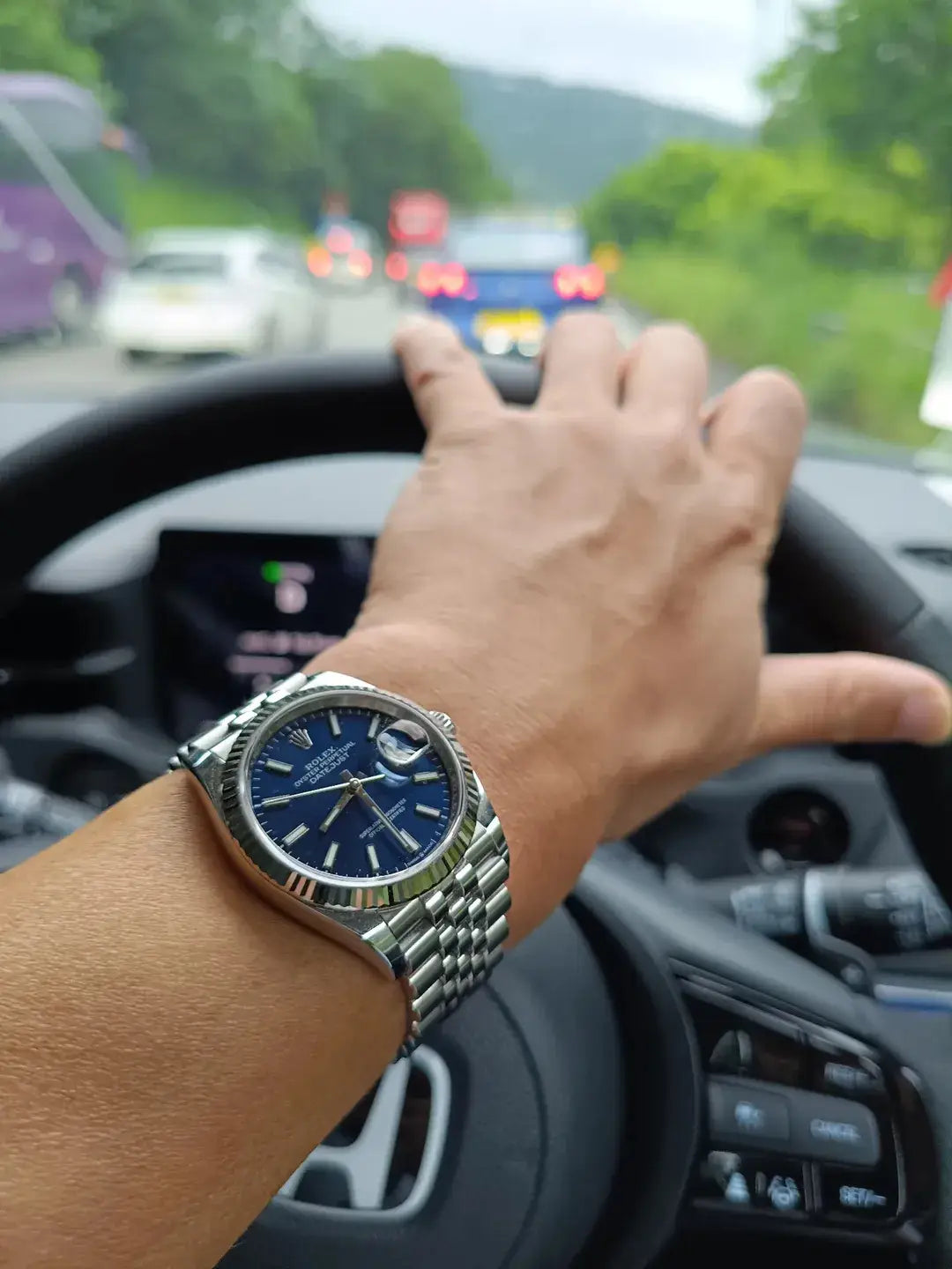 Rolex Date Just heavy shift movement