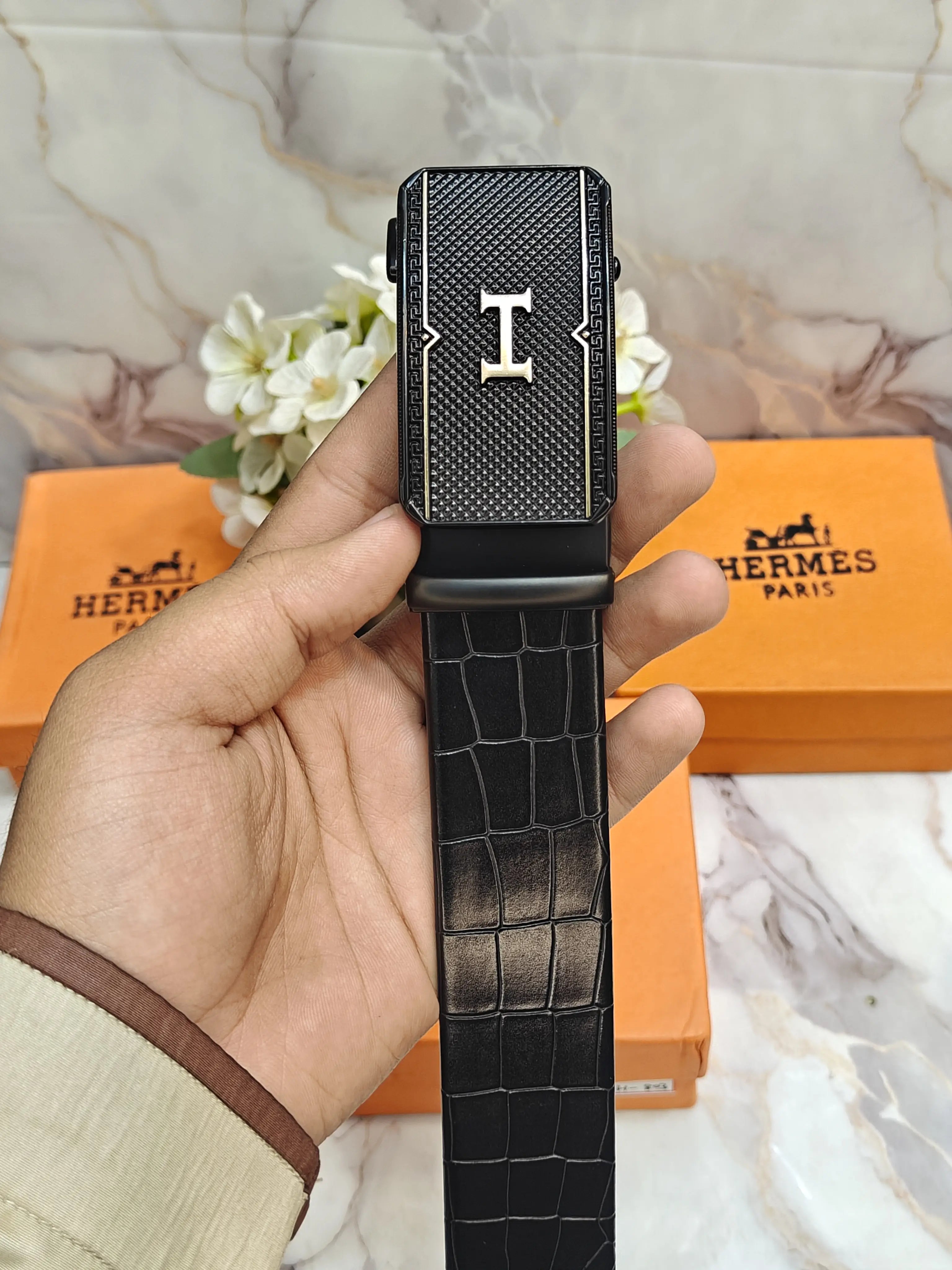 HERMES PREMIUM QUALITY AUTOLOCK BELT WITH CROCODILE STRIP & OG BOX H-407